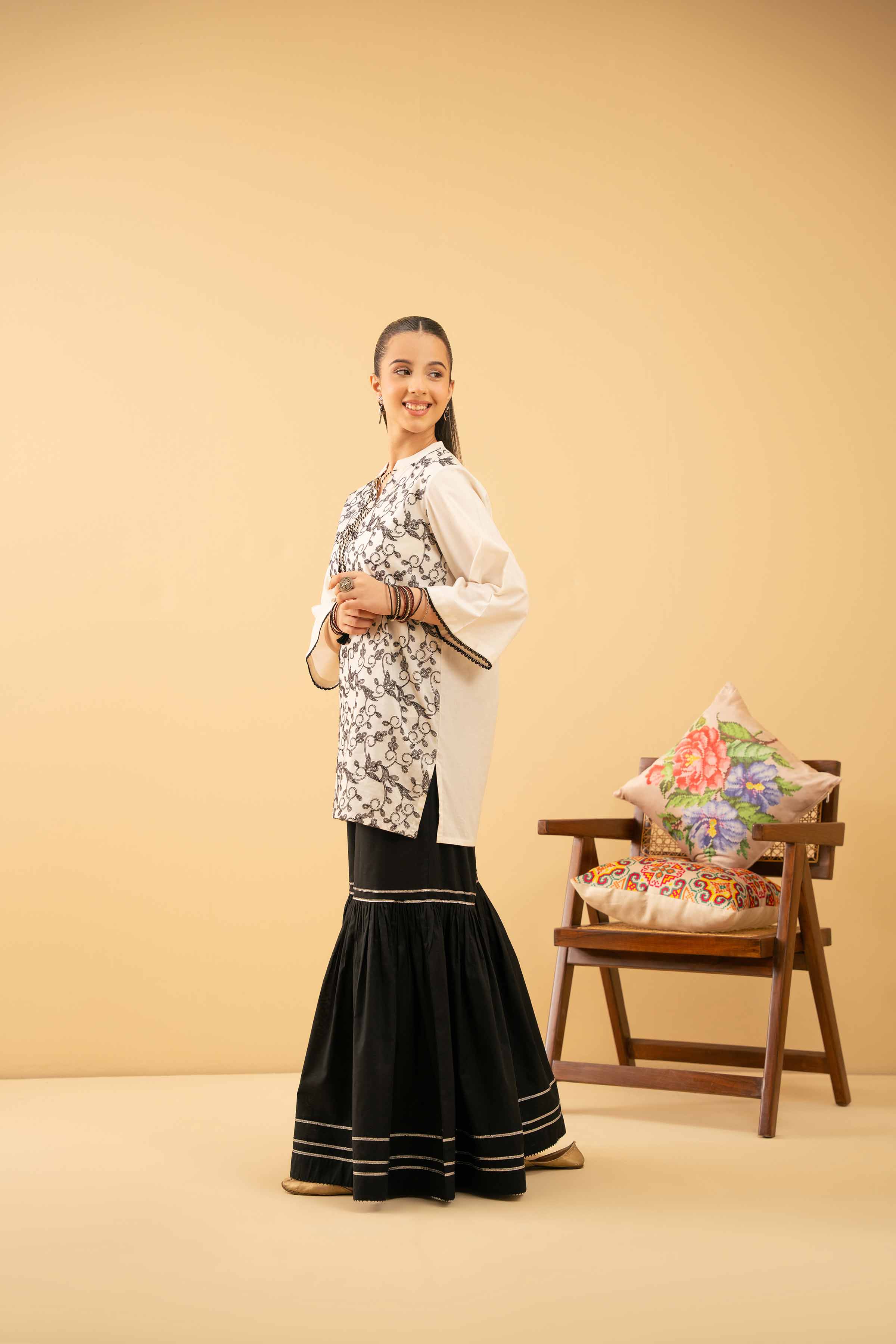 Embroidered Tunic - PE25-510