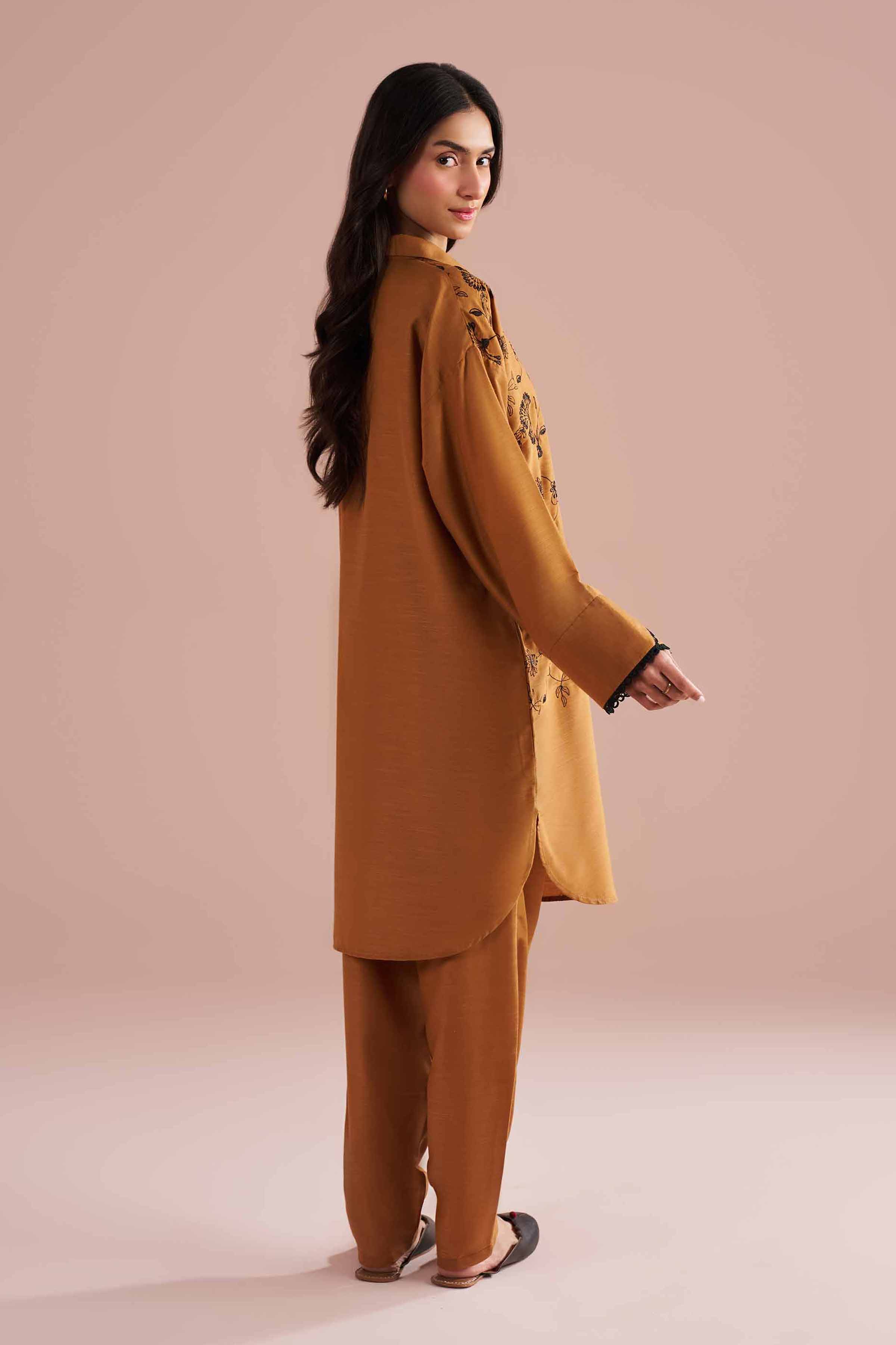 2 Piece - Embroidered Suit - PE26-173