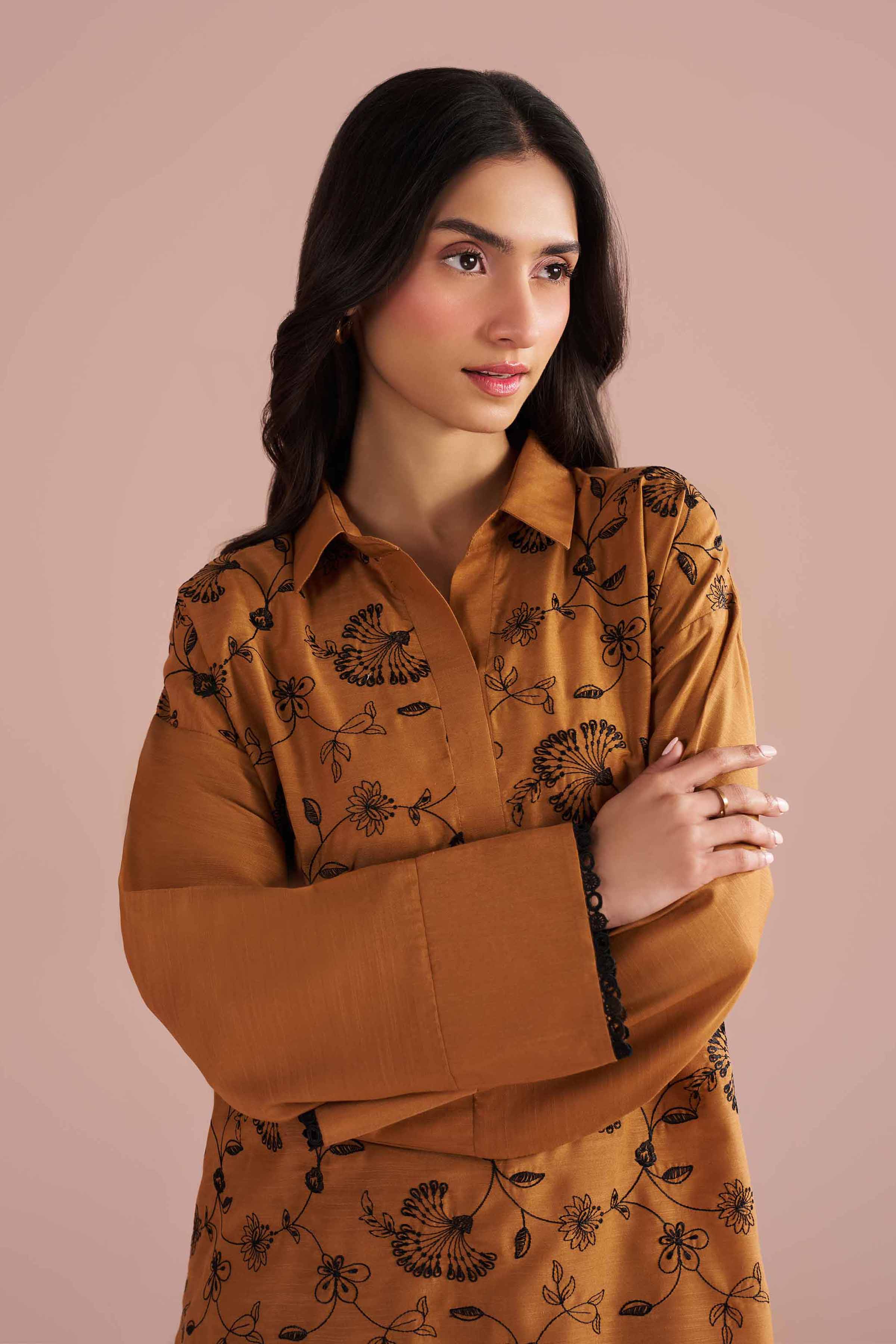 2 Piece - Embroidered Suit - PE26-173