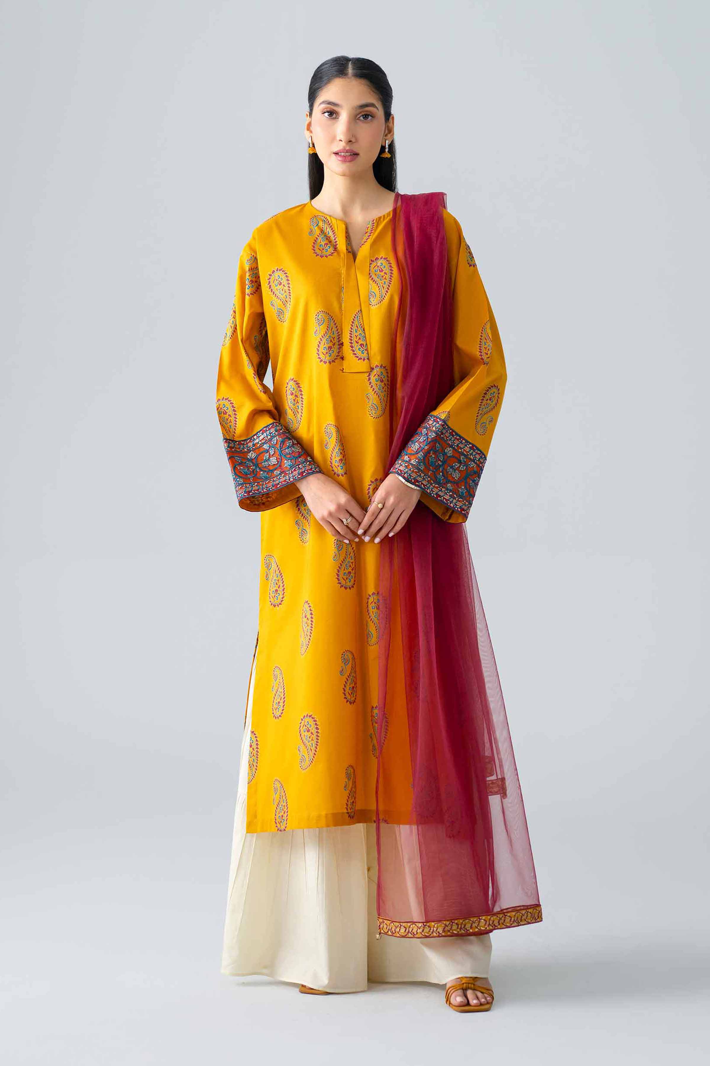 2 Piece - Embroidered Suit - PE26-438