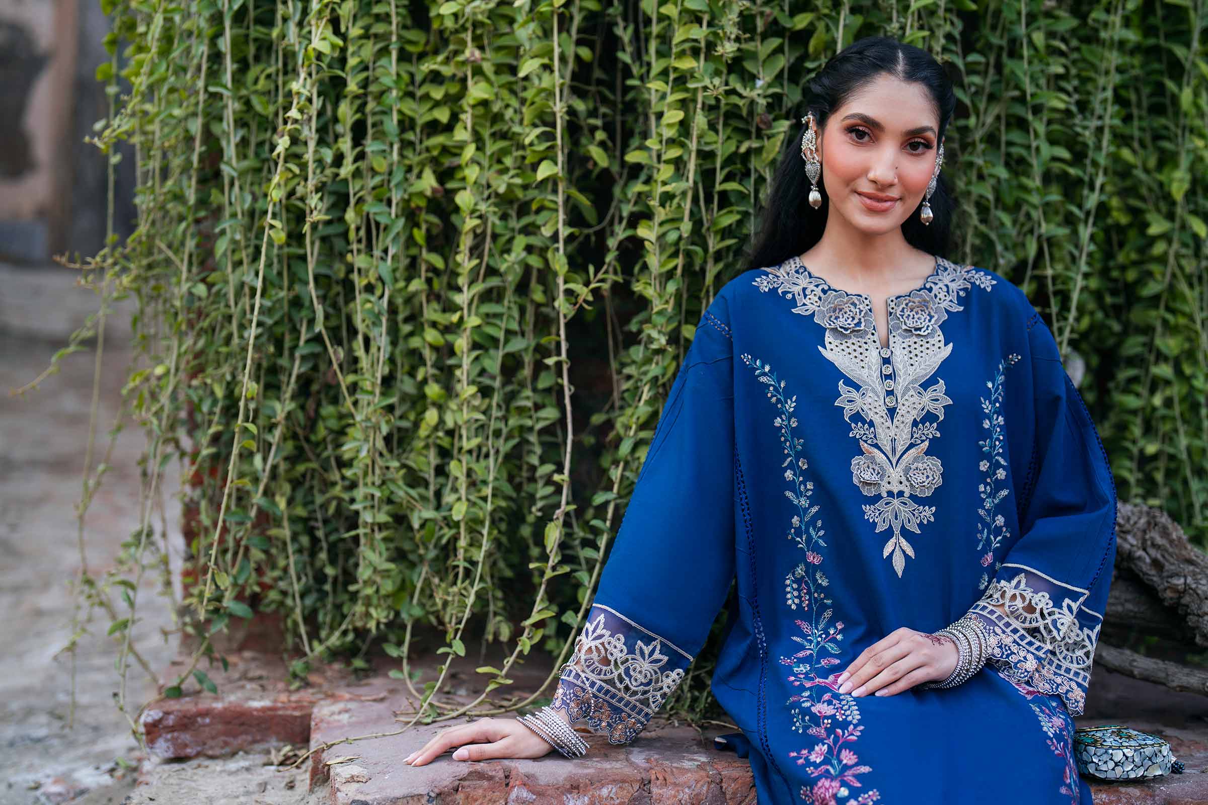 2 Piece - Embroidered Suit - PE26-47