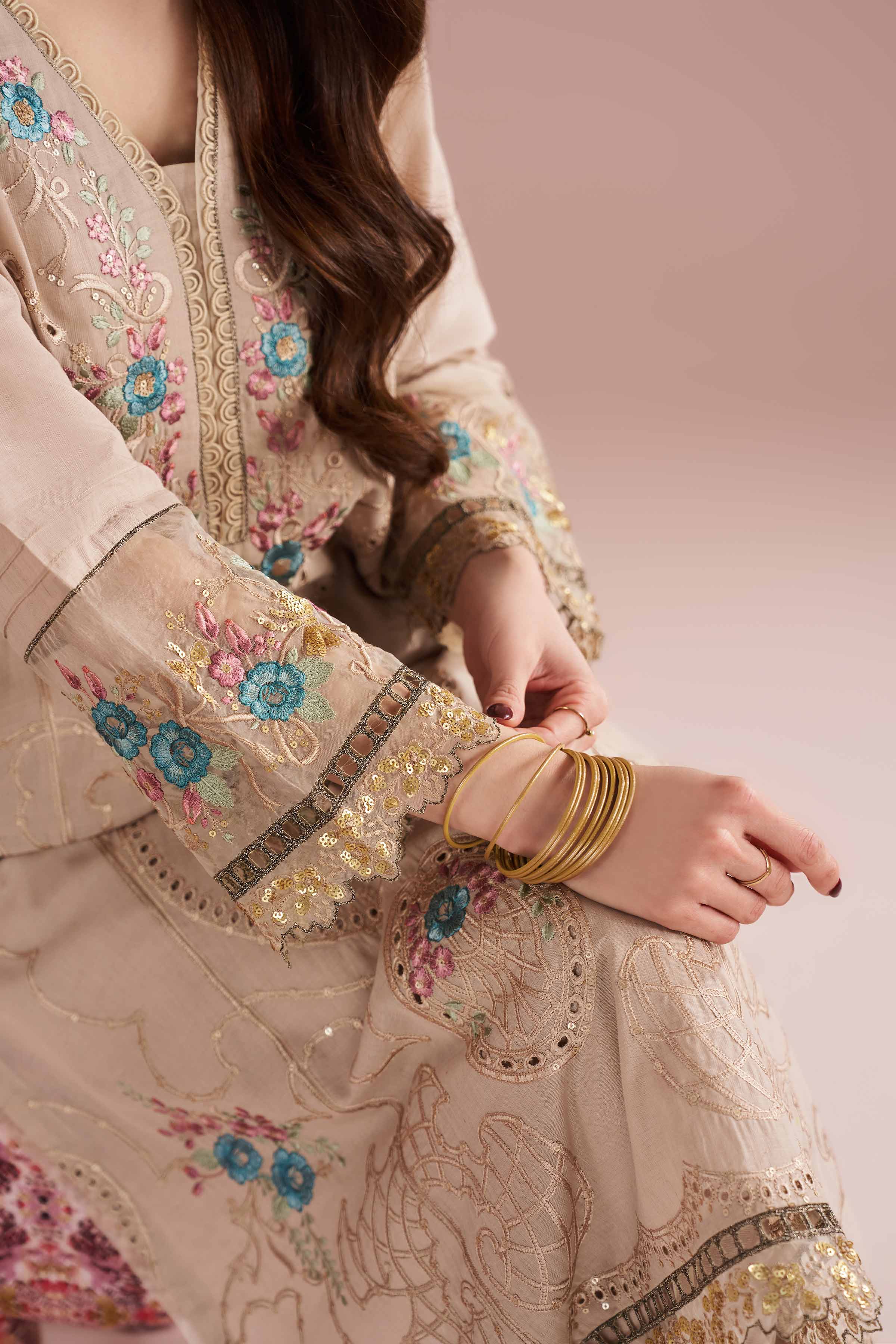 2 Piece - Embroidered Suit - PE26-55