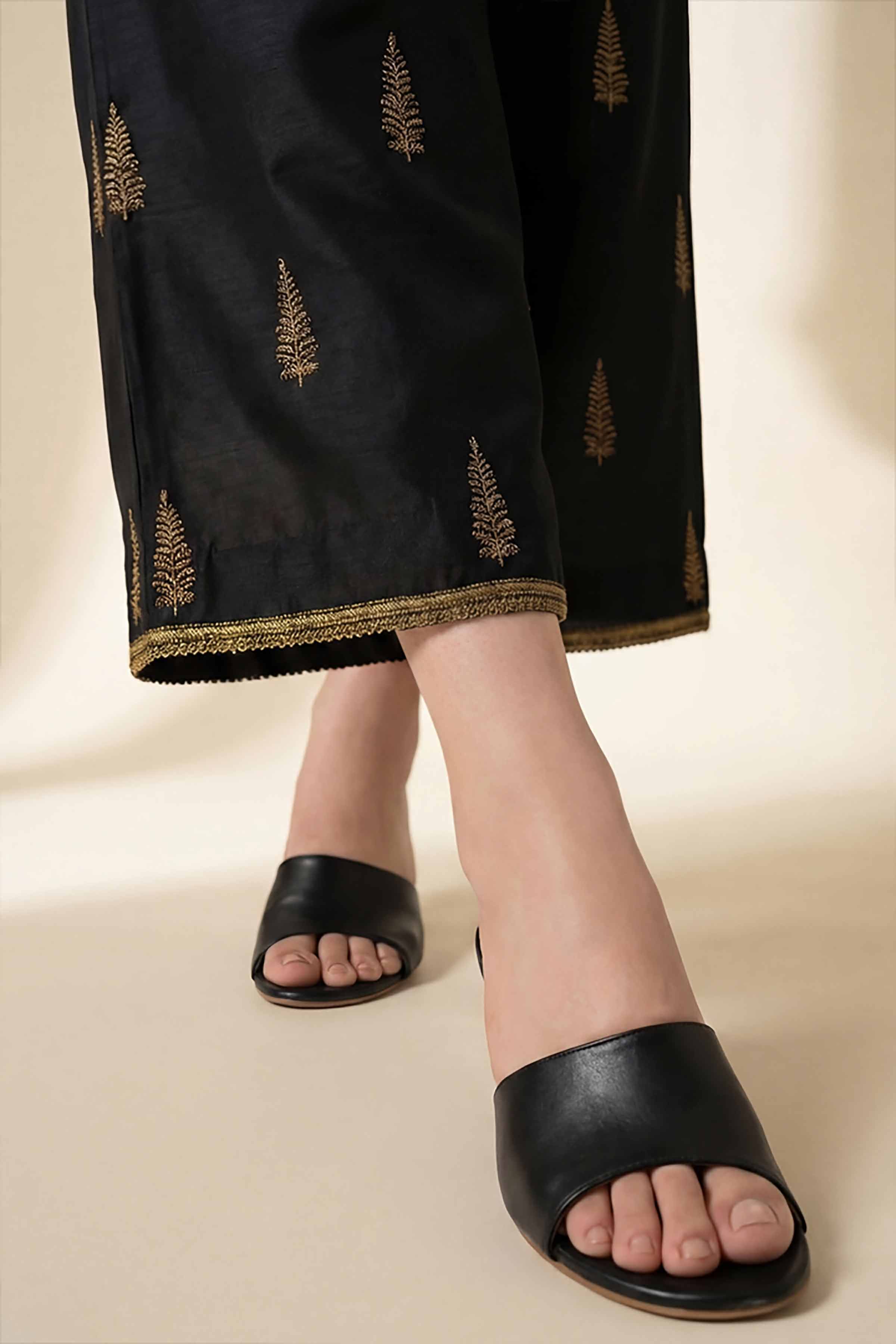 Embroidered Trousers - PE26-647