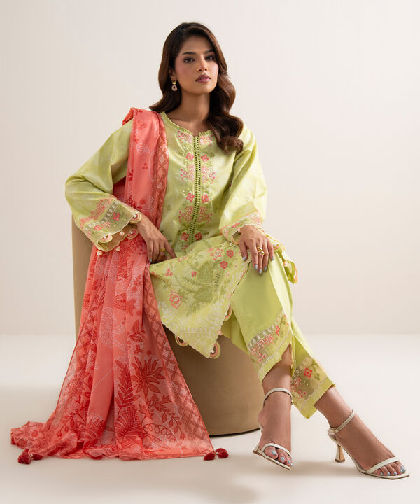 3 Piece - Embroidered Lawn Suit