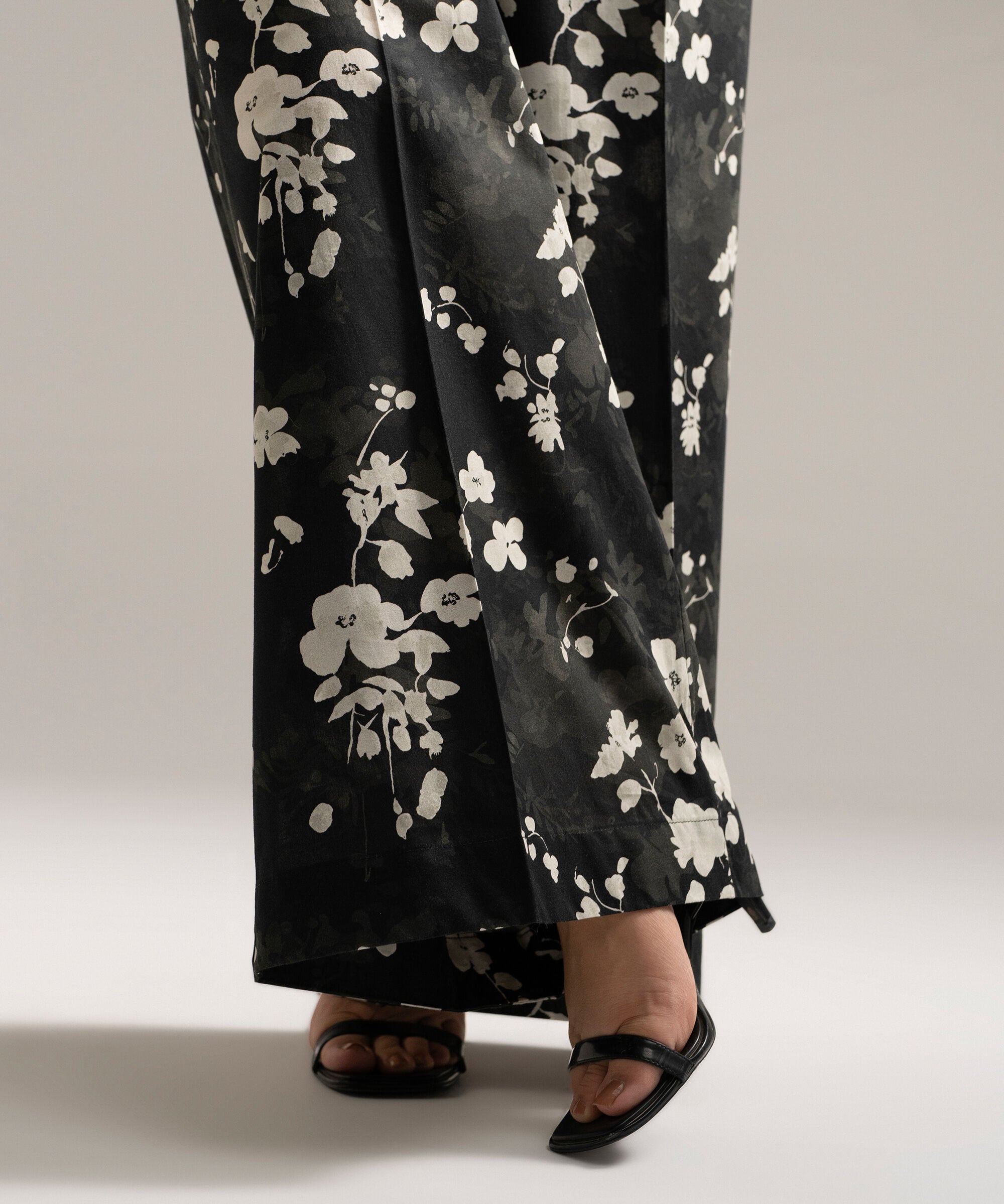 Women's RTW Cambric Printed Black Flared Pants