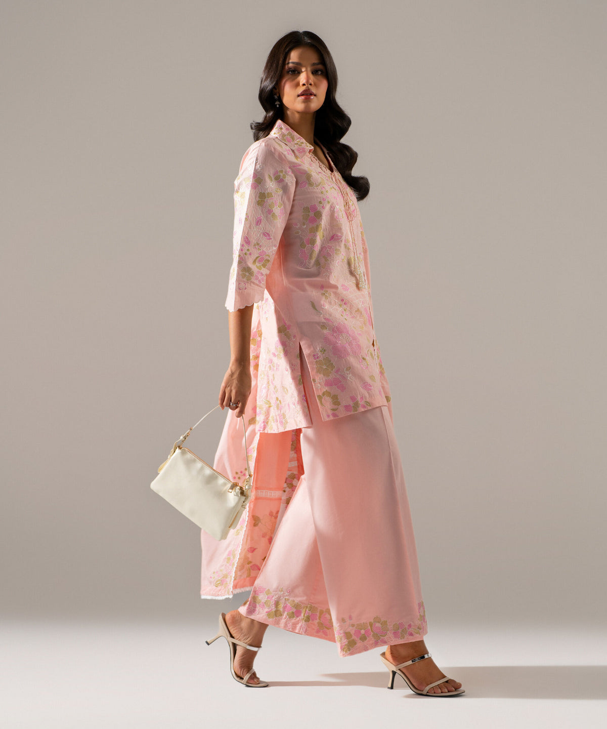 3 Piece - Embroidered Lawn Suit PEW26SSTV105