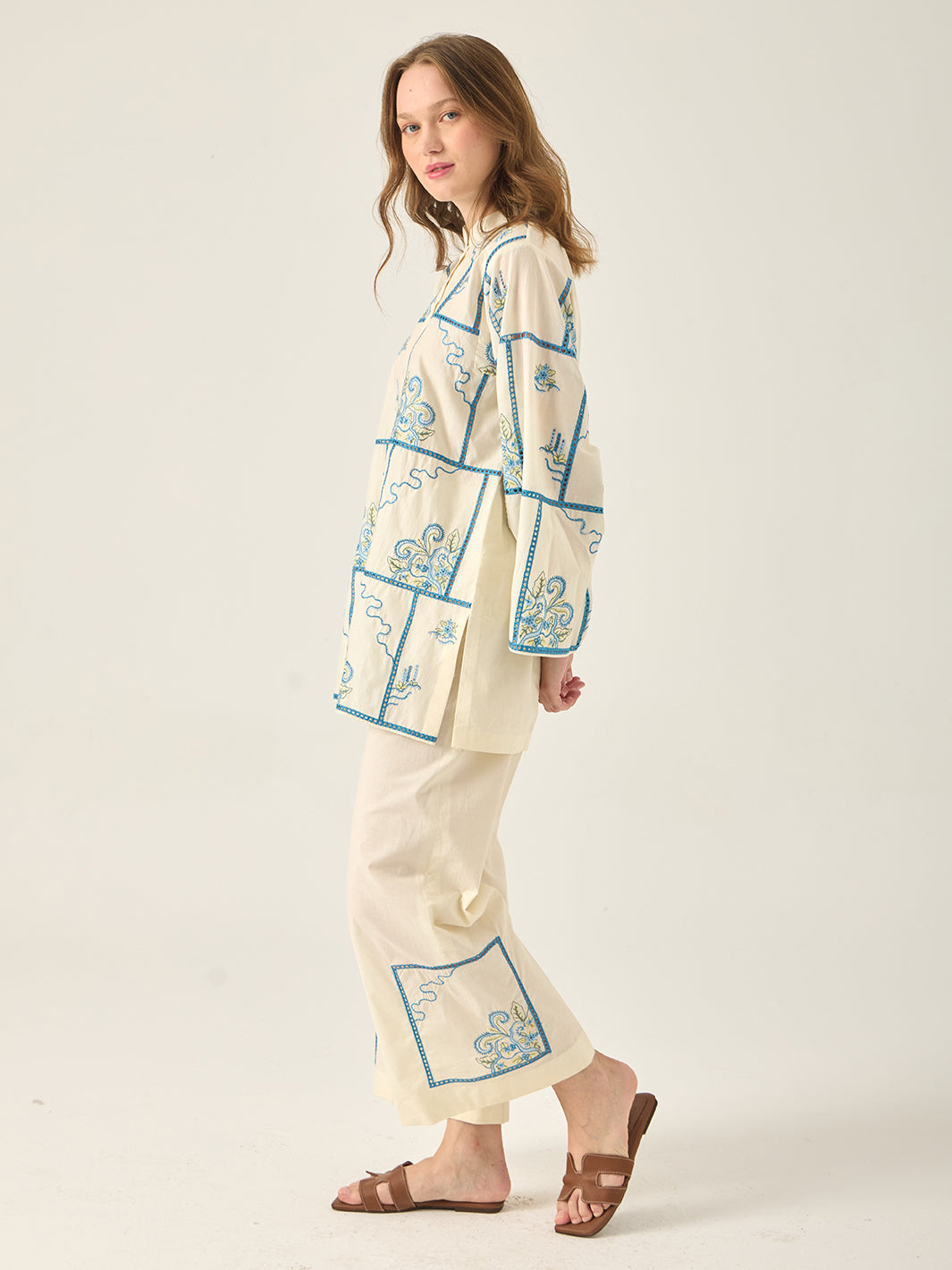 Auri - Embroidered 2Pc Co-ords Set