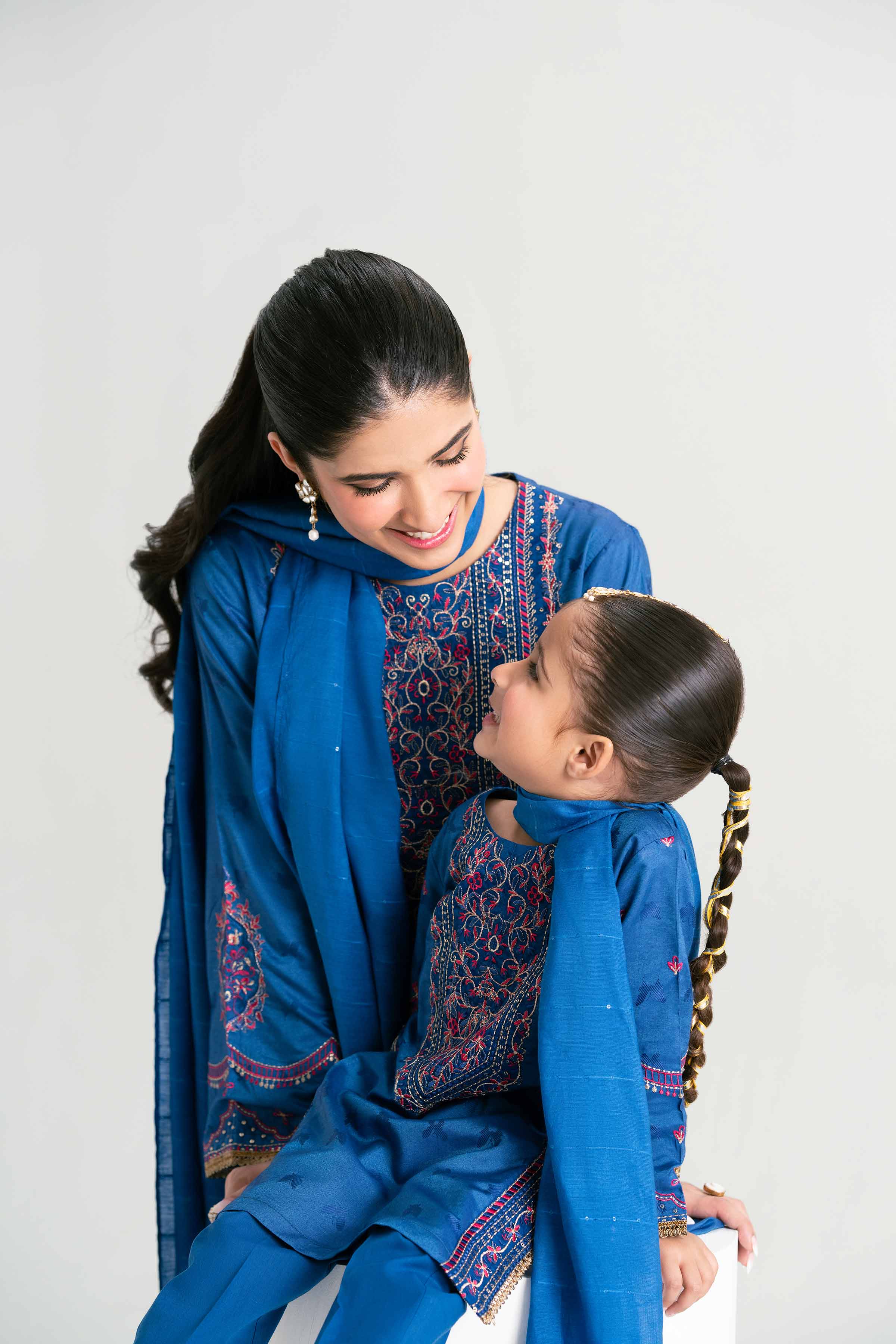 3 Piece - Embroidered Suit - PMD25-16 D