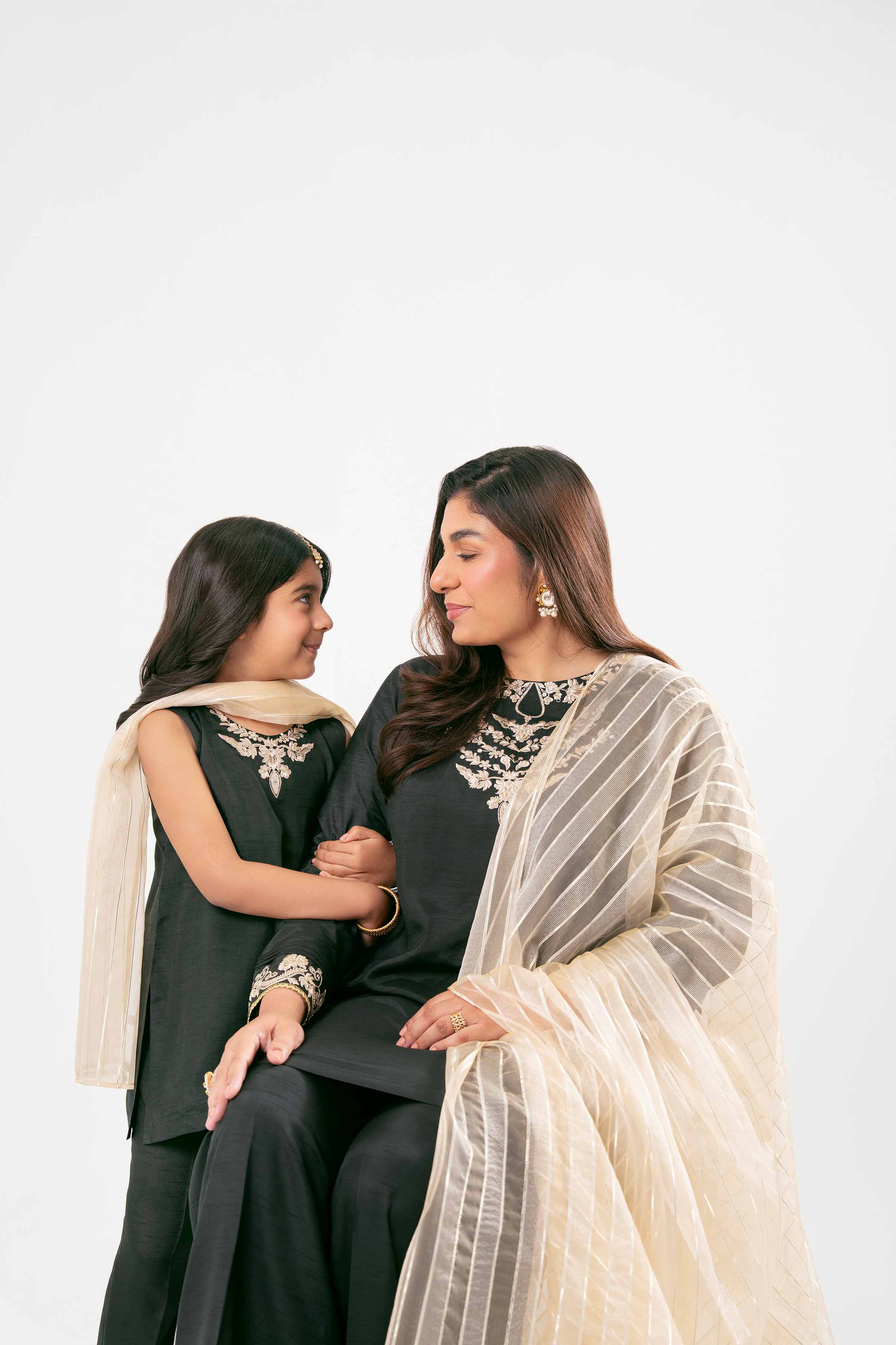 3 Piece - Embroidered Suit - PMD25-17 M