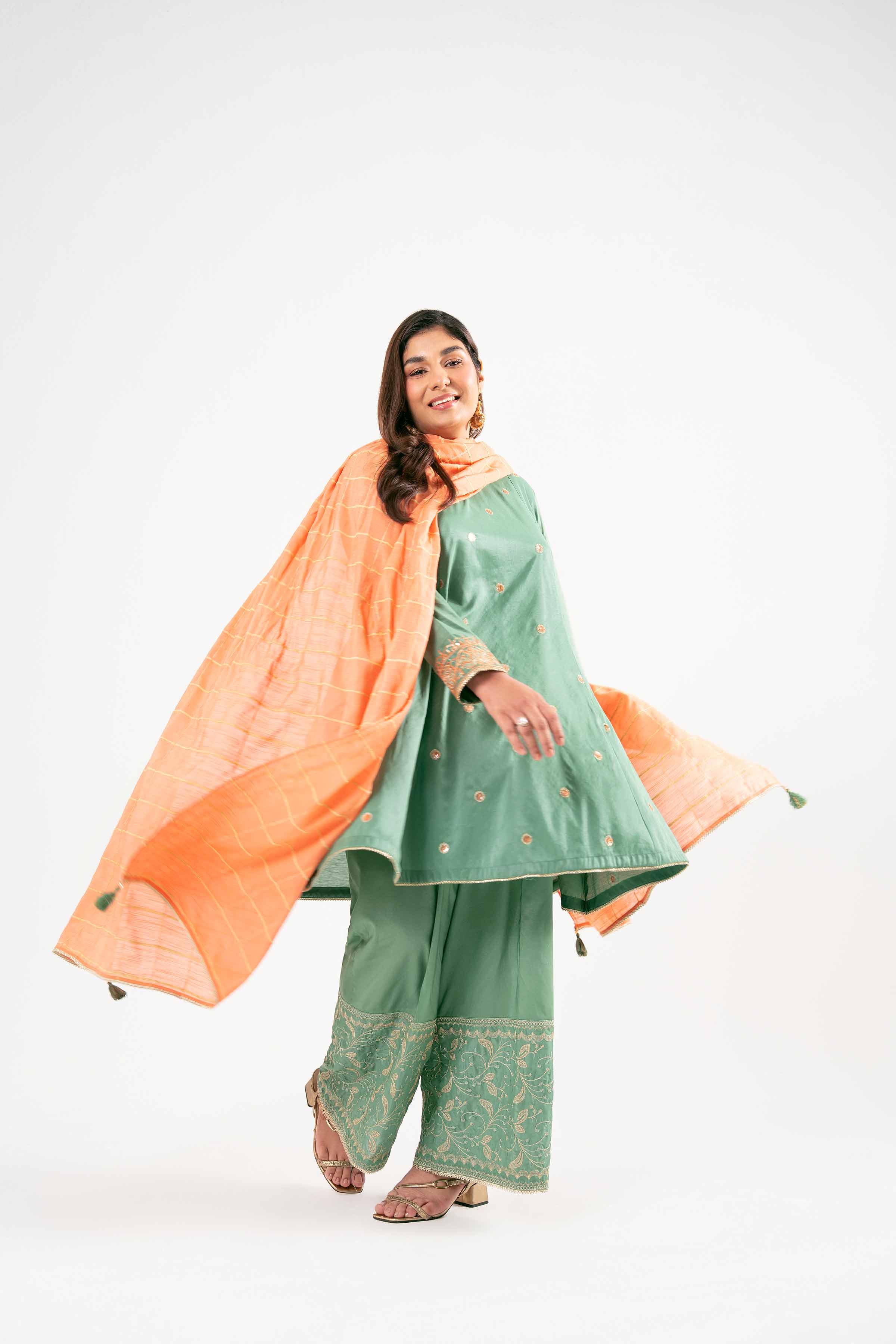 3 Piece - Embroidered Suit - PMD25-19 M