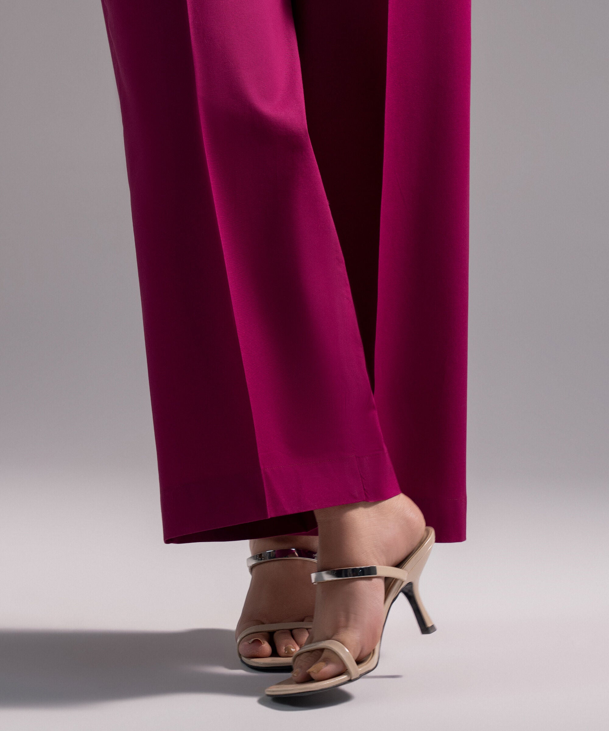 Women's RTW Cambric Solid Plum Culottes