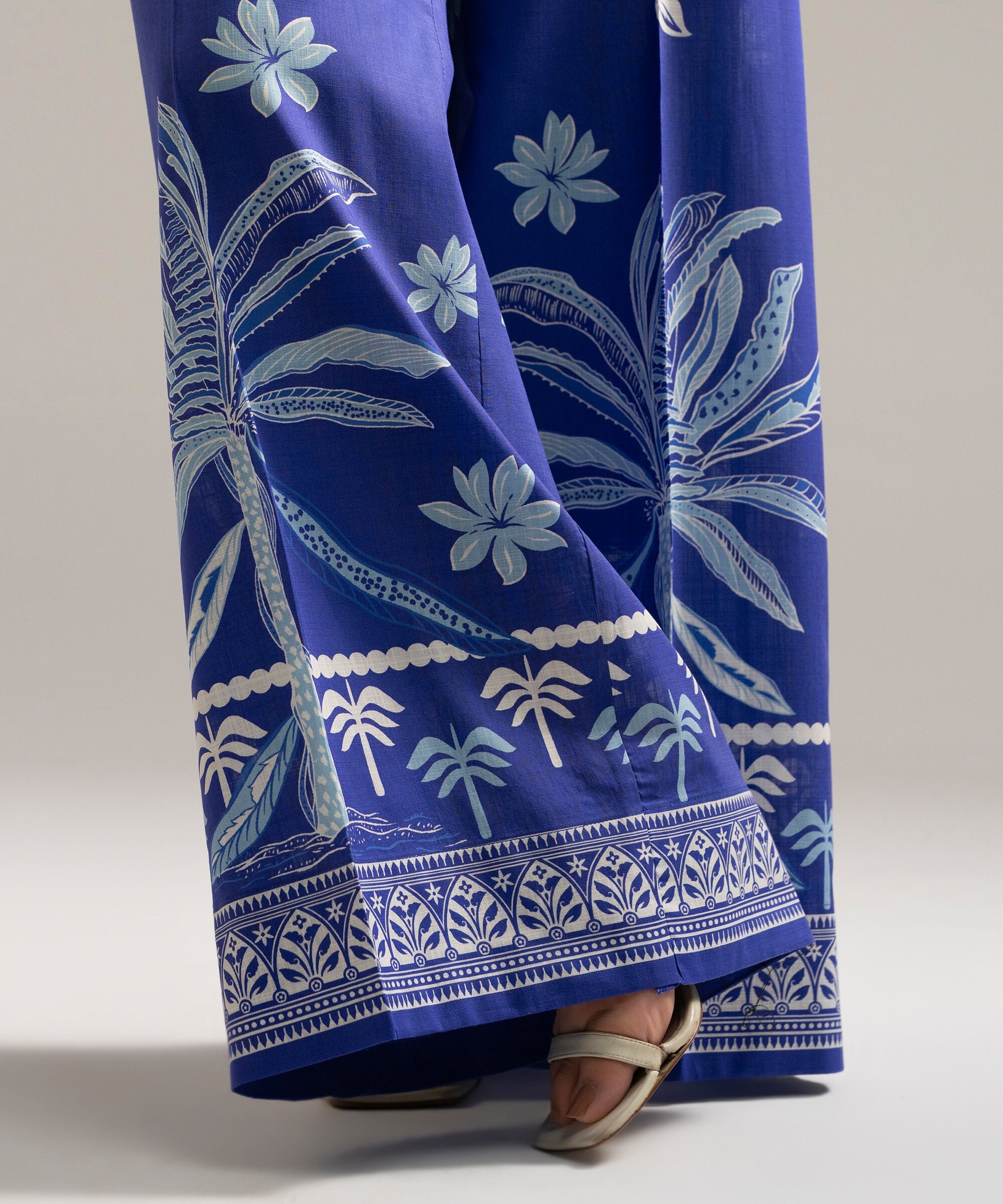 Women's RTW Cross Hatch Printed Blue Flared Pants
