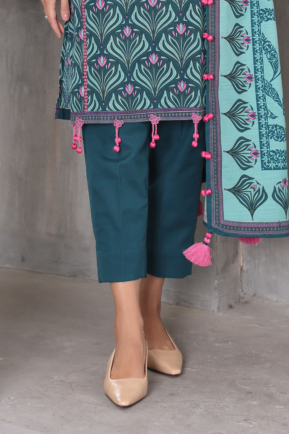 3 Piece Printed Khaddar Suit with Printed Khaddar Dupatta