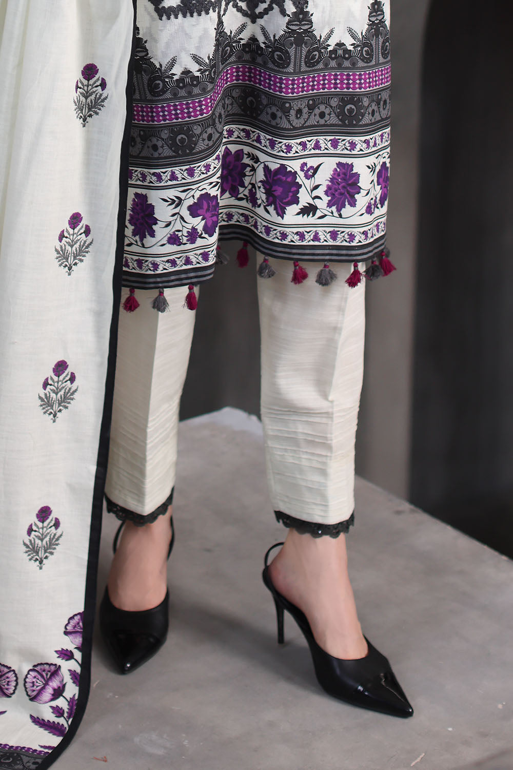 3 Piece Embroidered Printed Khaddar Suit with Printed Khaddar Dupatta