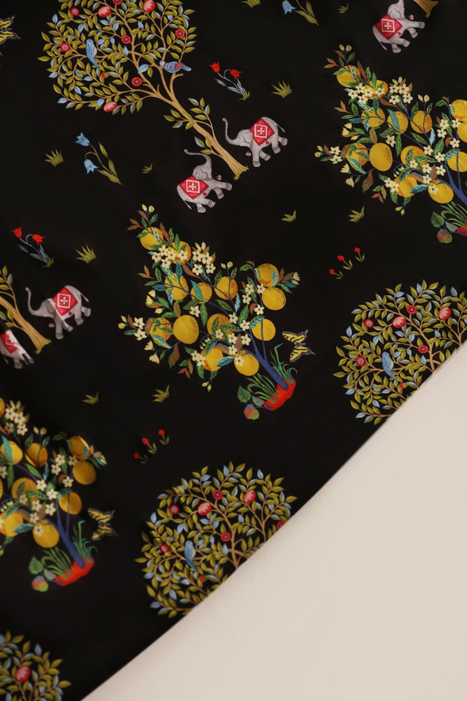 https://cdn.shopify.com/s/files/1/0081/0283/8329/products/PRODUCTIMAGES_0013_1O9A8405.jpg?v=1663236207