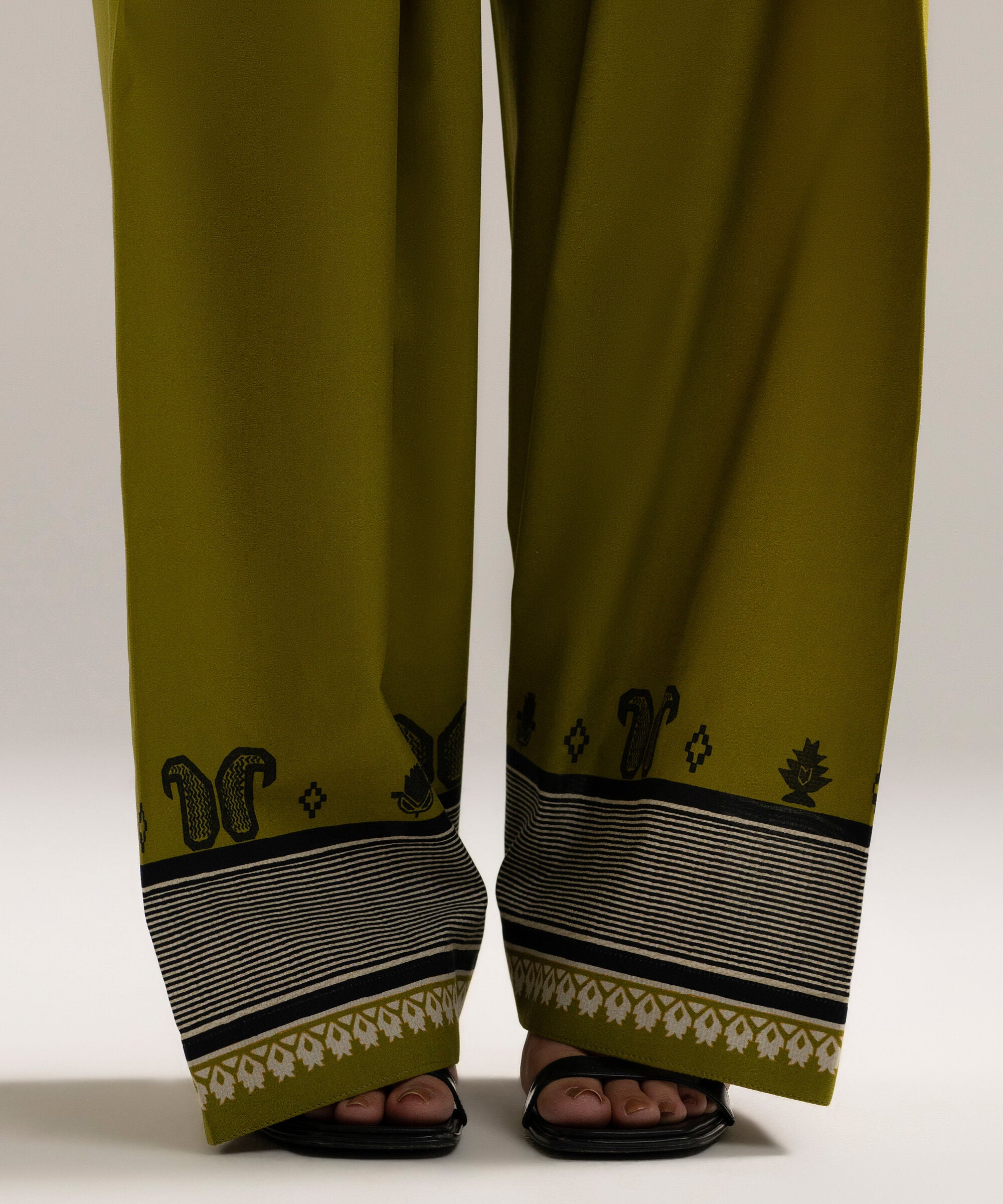 Women's RTW Cambric Printed Green Farshi Shalwar