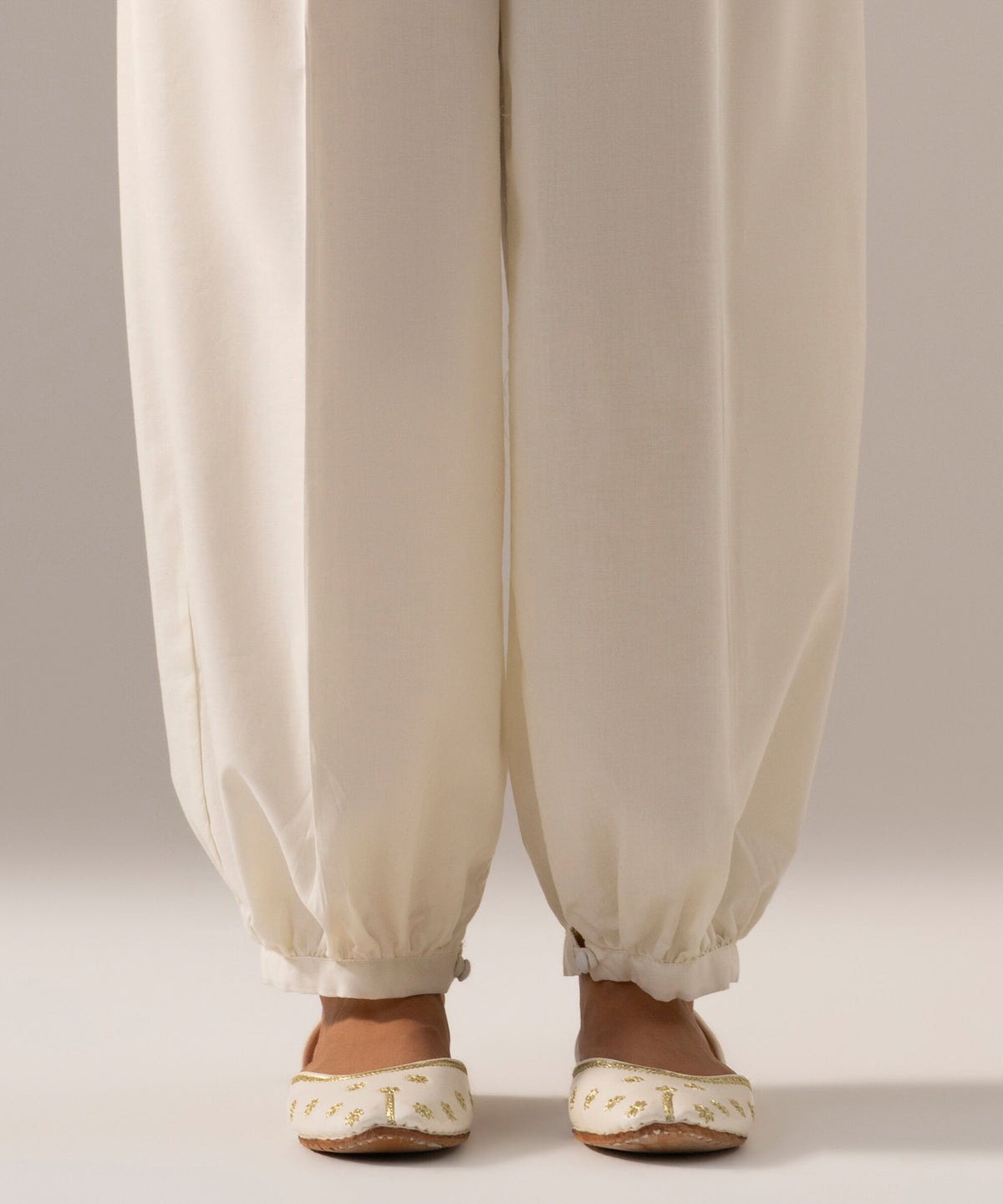 Solid Cambric Balloon Pants PRW26CV1012T