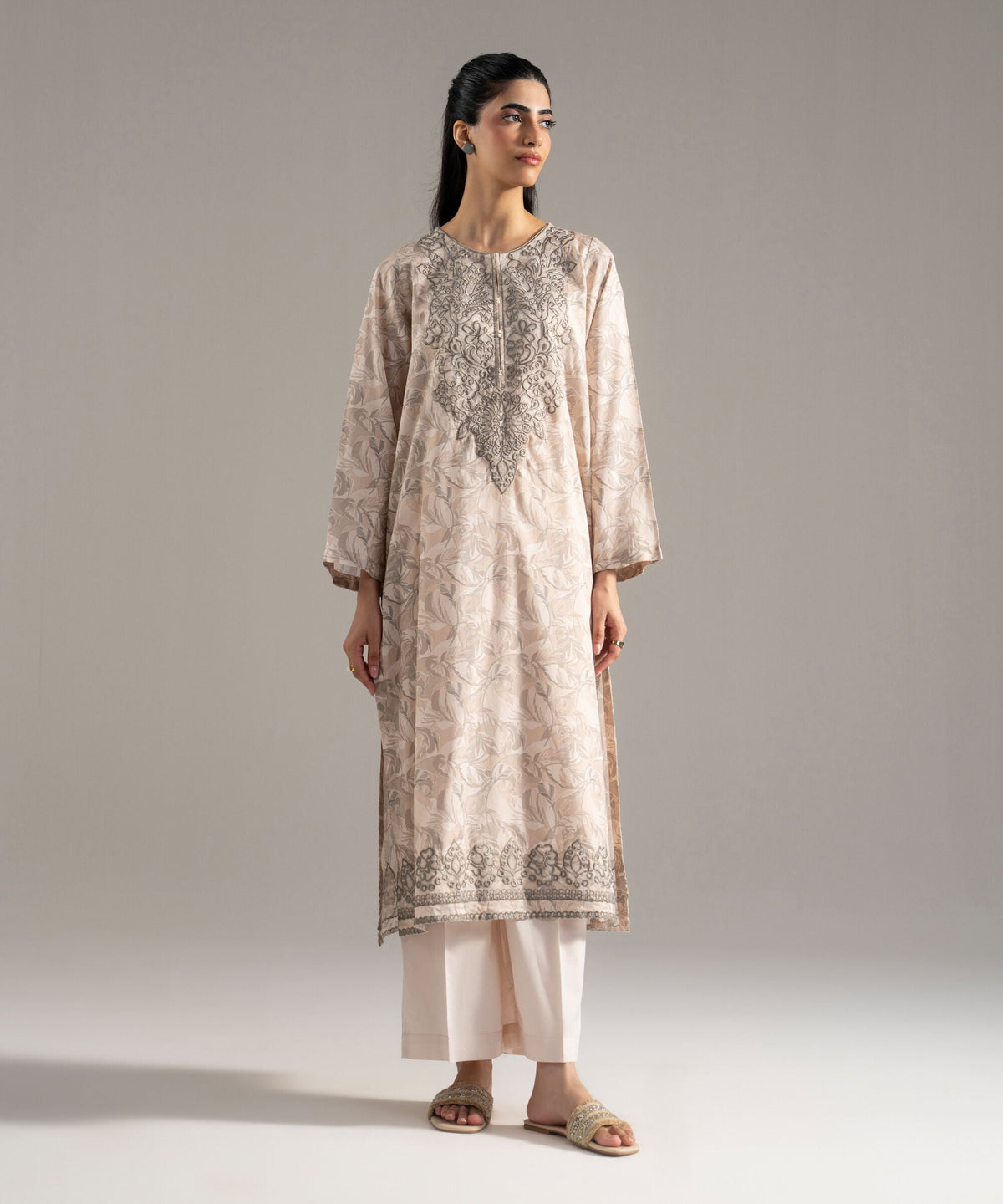 2 Piece - Embroidered Lawn Suit PRW26SSTV108