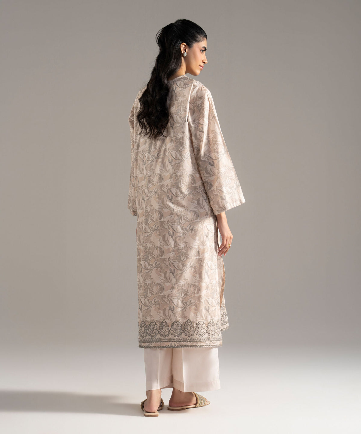 2 Piece - Embroidered Lawn Suit PRW26SSTV108
