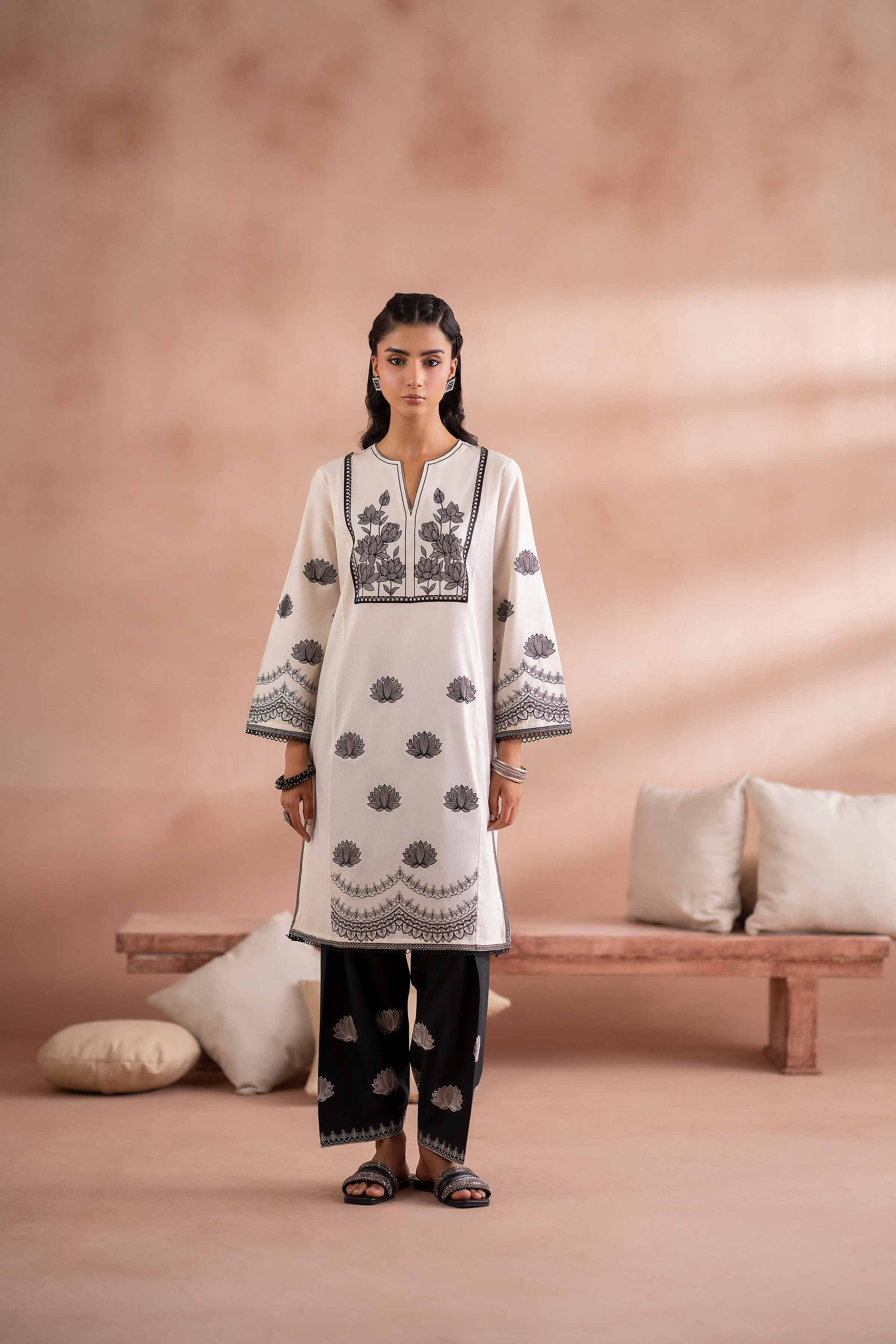 2 Piece - Embroidered Suit - PS25-128