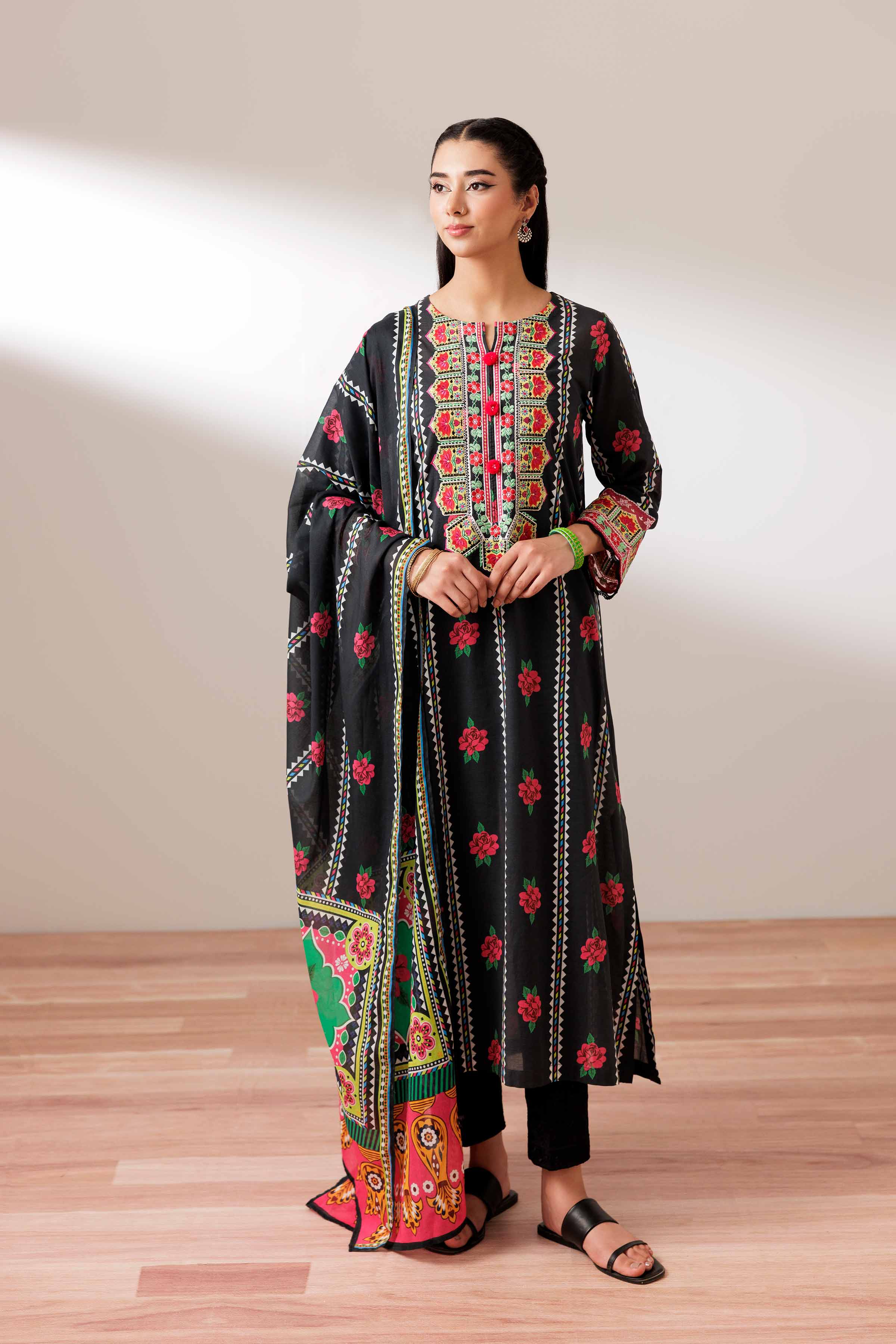 2 Piece - Printed Embroidered Suit - PS25-193
