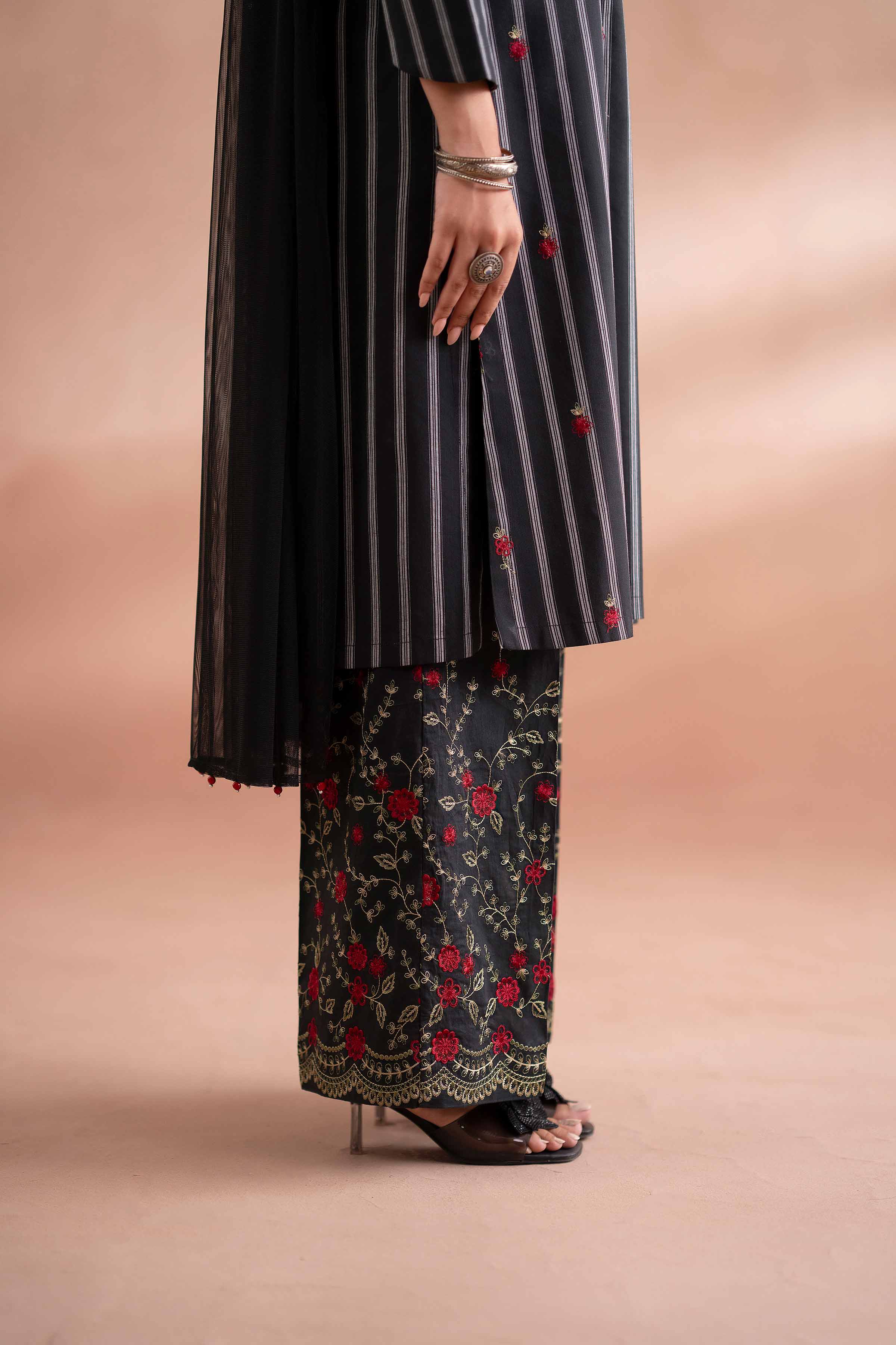 3 Piece - Embroidered Suit - PS25-214