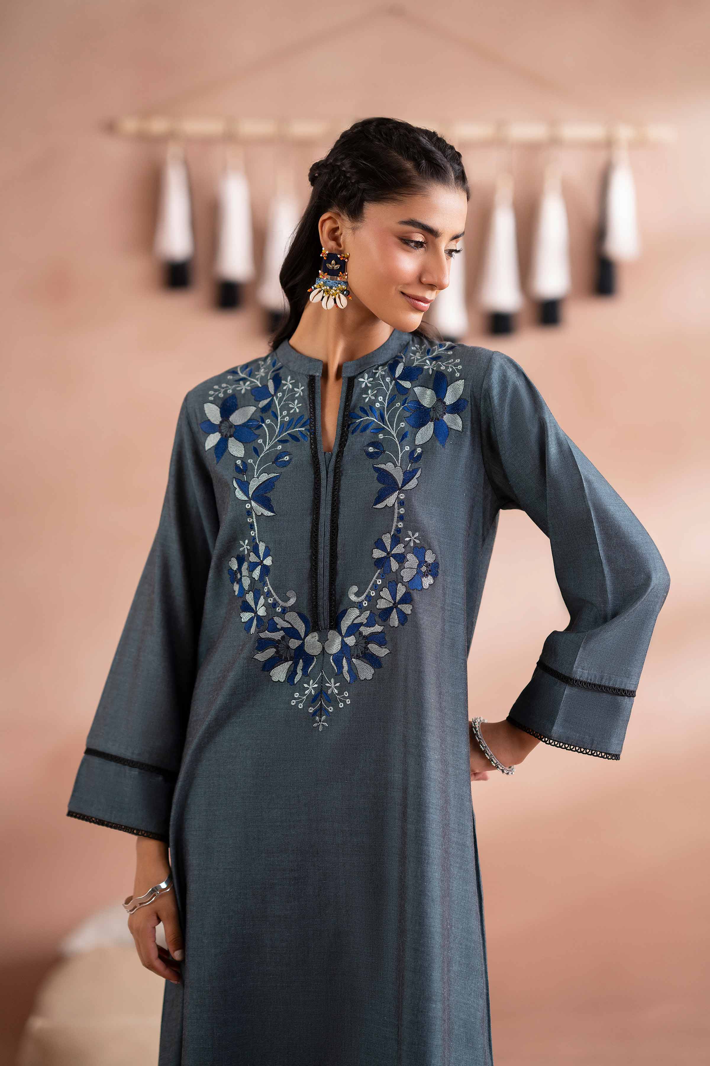 2 Piece - Embroidered Suit - PS25-215
