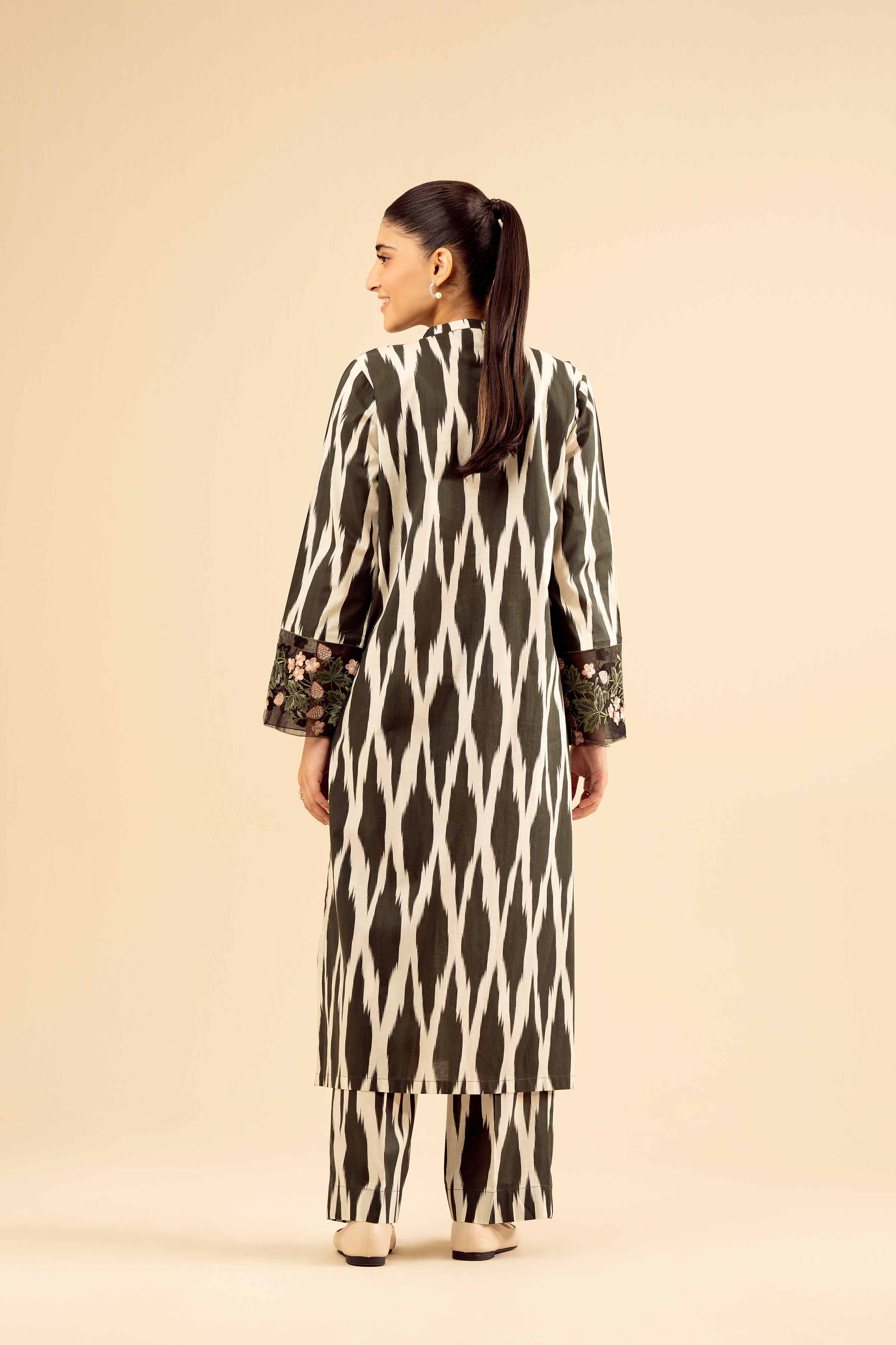 2 Piece - Printed Embroidered Suit - PW25-02