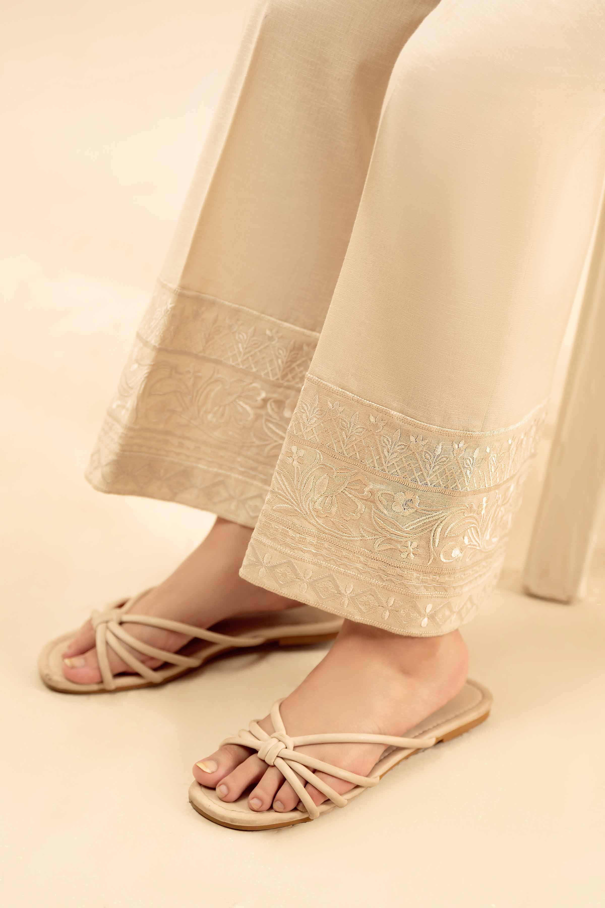 Embroidered Trousers - PW25-133