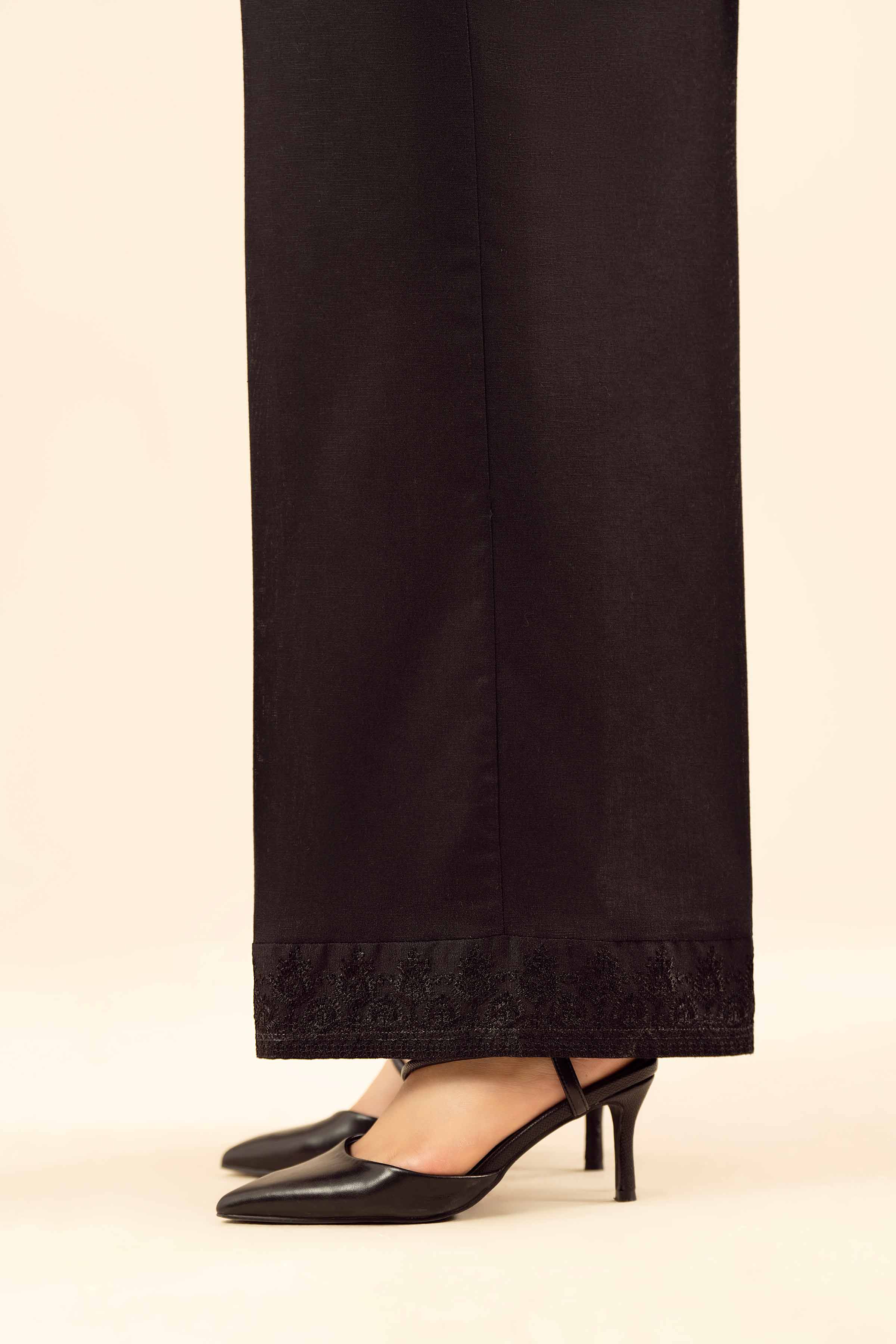 Embroidered Pants - PW25-140