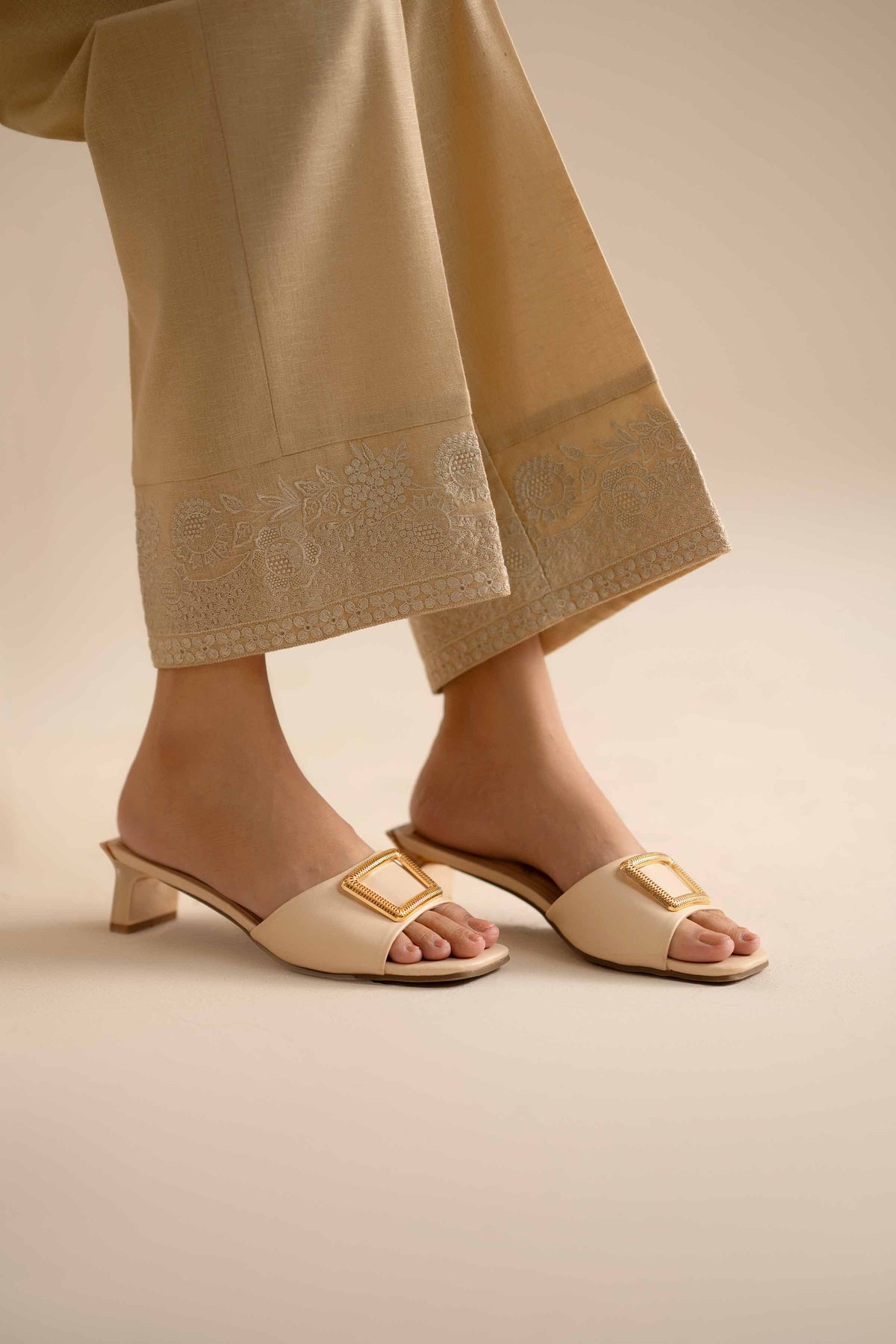 Embroidered Trousers - PW25-145