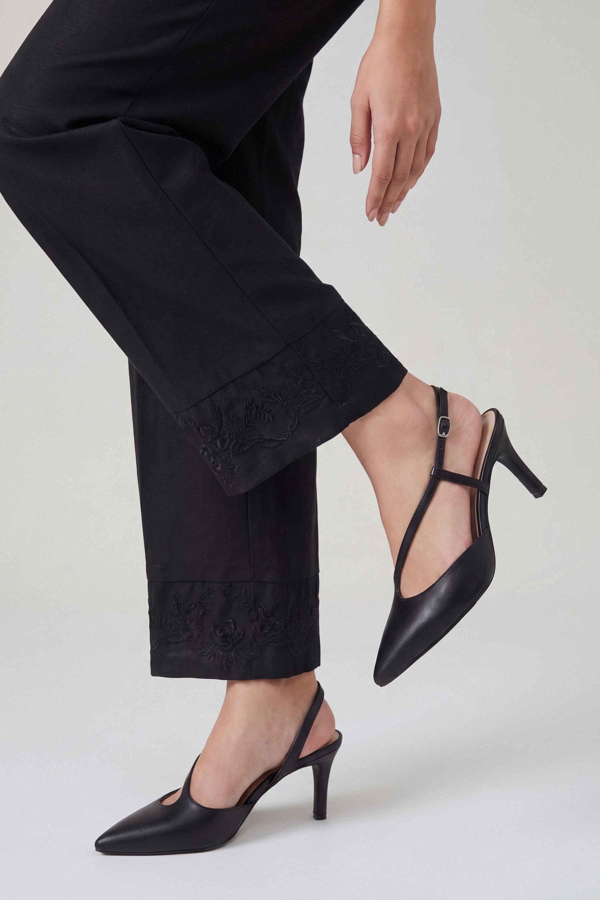 Embroidered Trousers - PW25-151