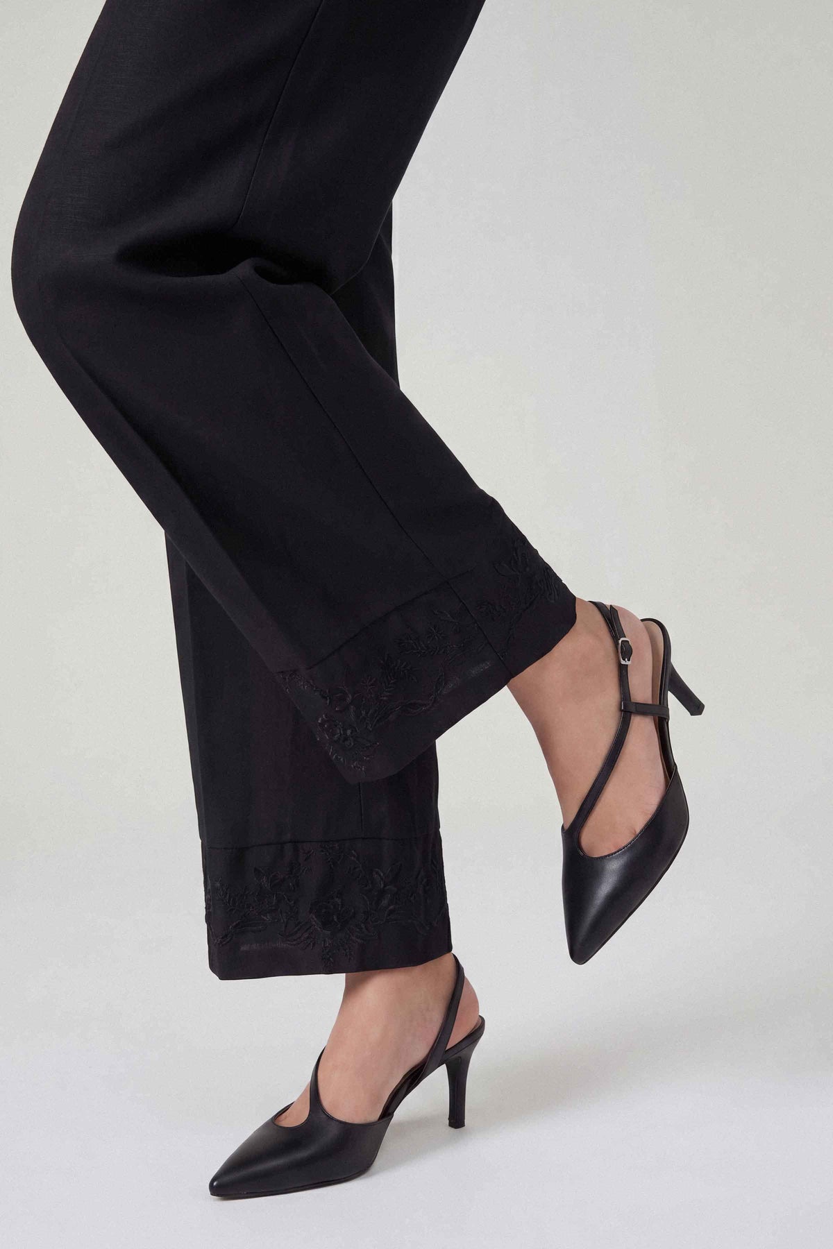 Embroidered Trousers - PW25-151