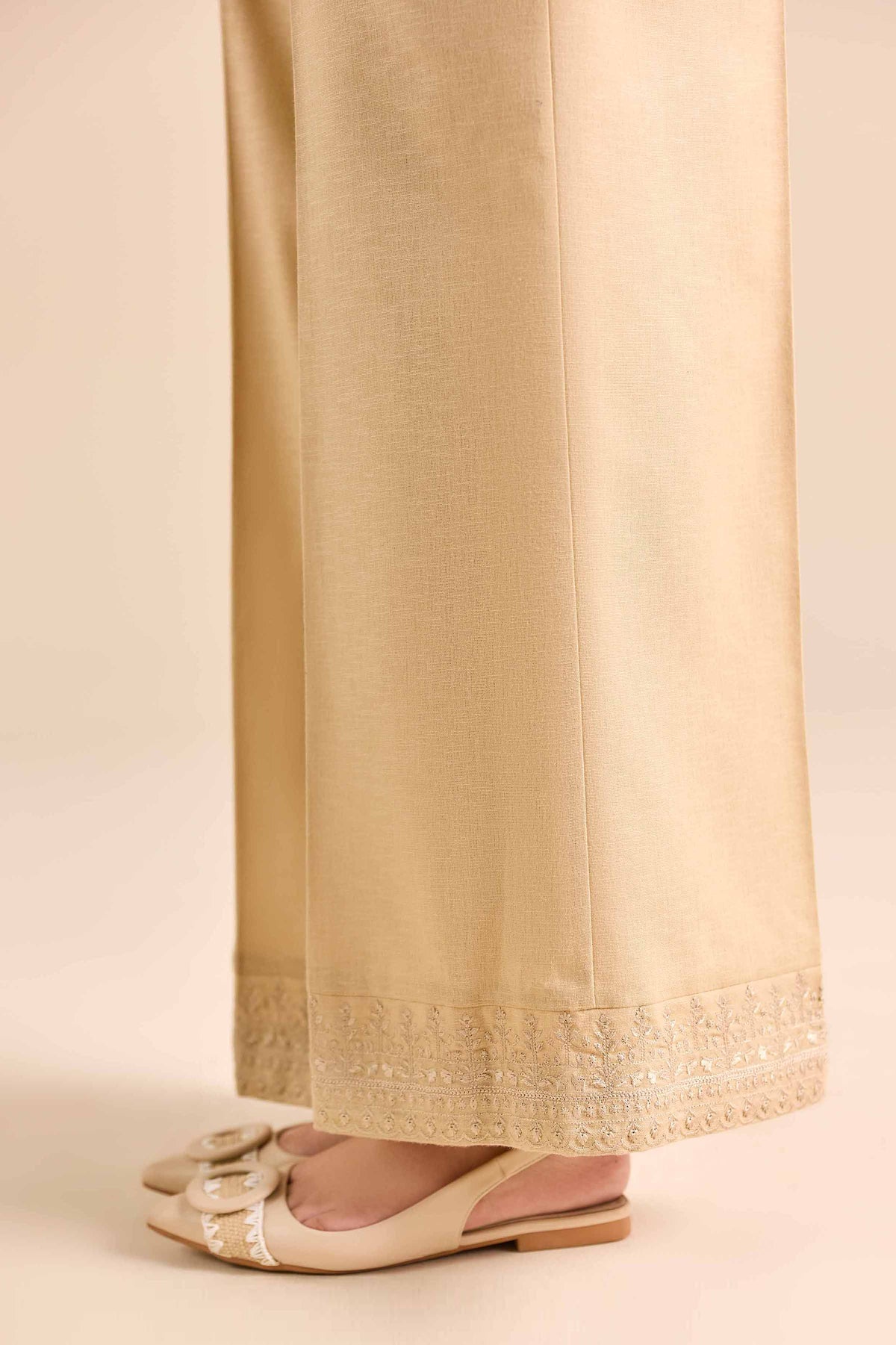 Embroidered Pants - PW25-160