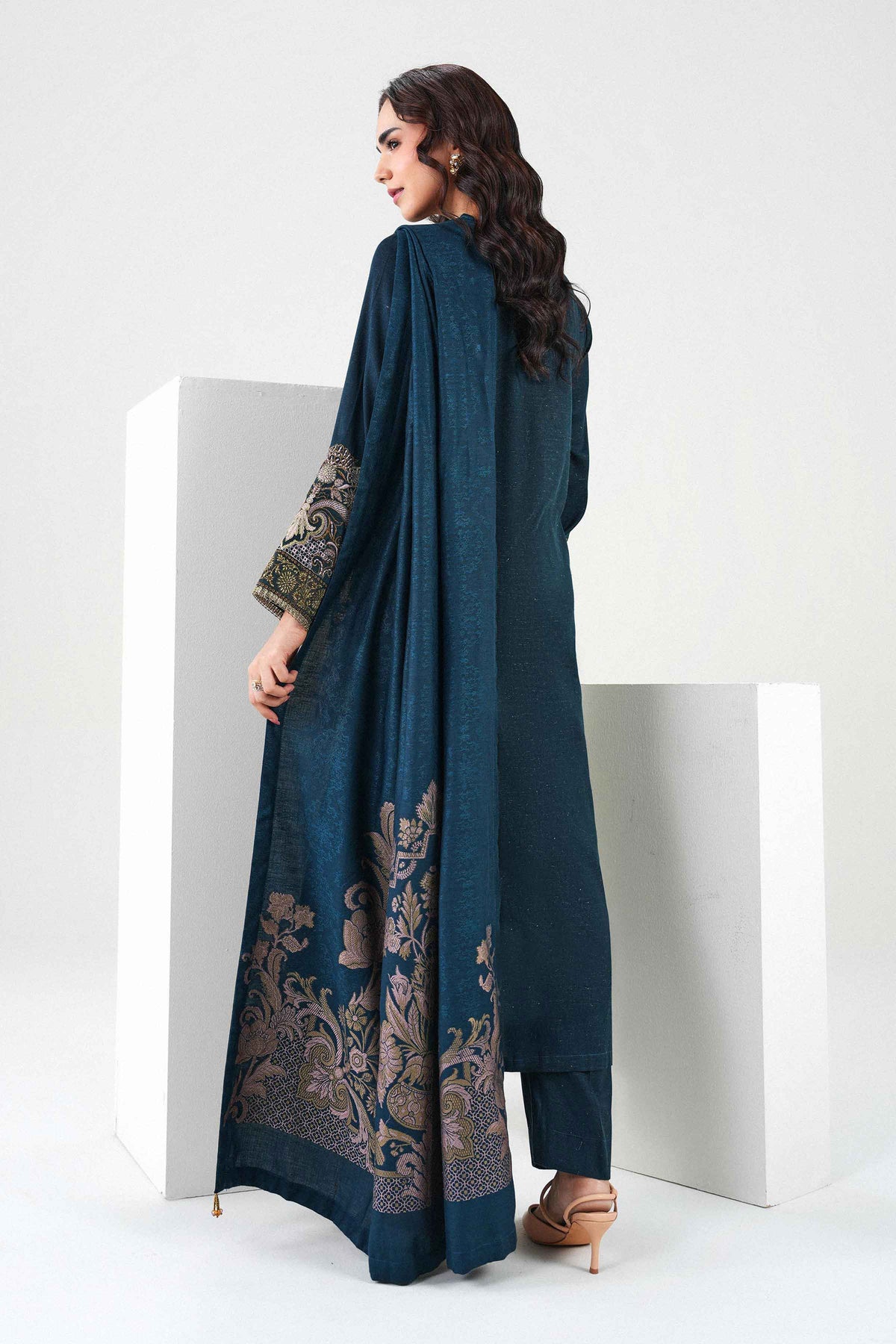 2 Piece - Embroidered Suit - PW25-180