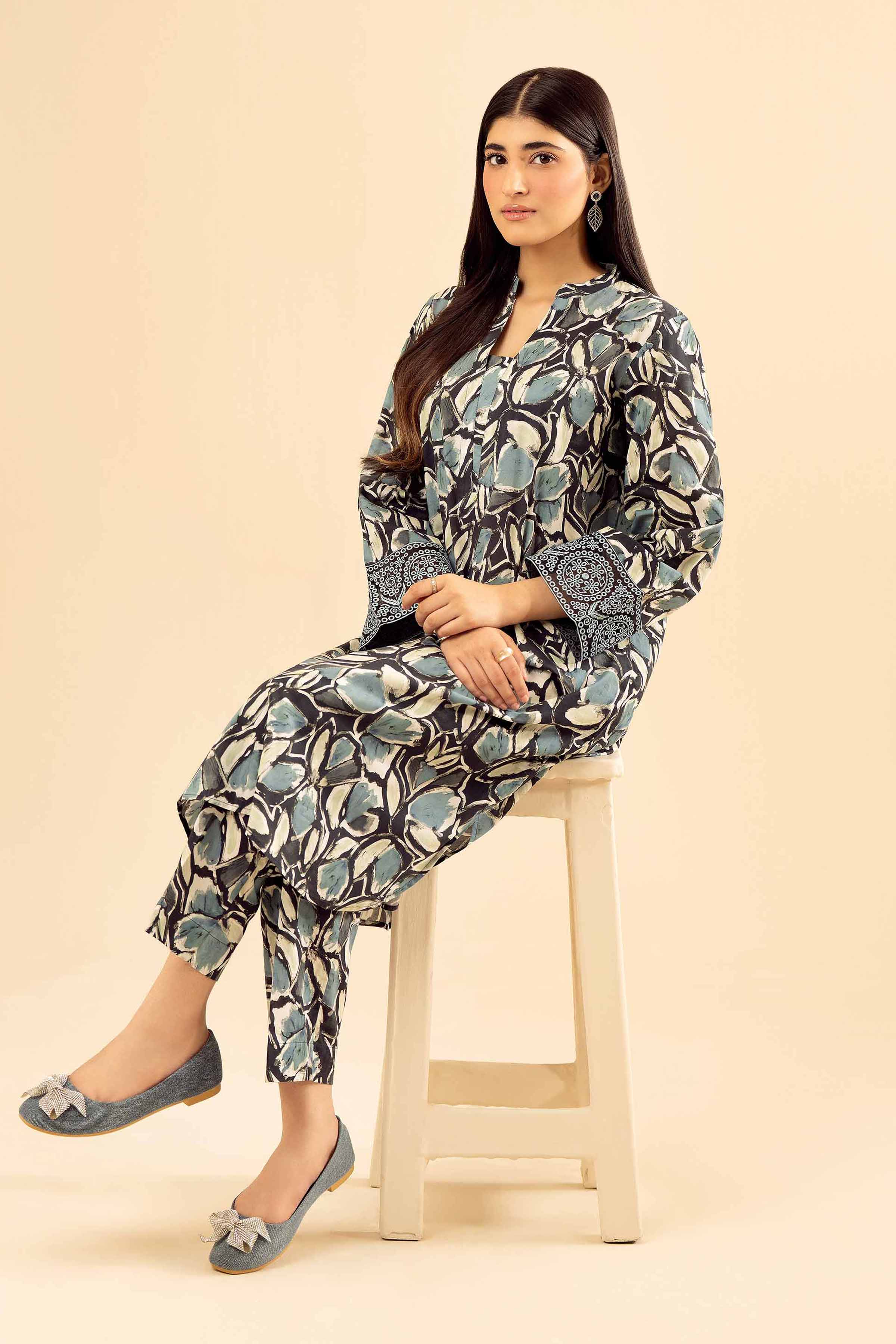 2 Piece - Printed Embroidered Suit - PW25-20