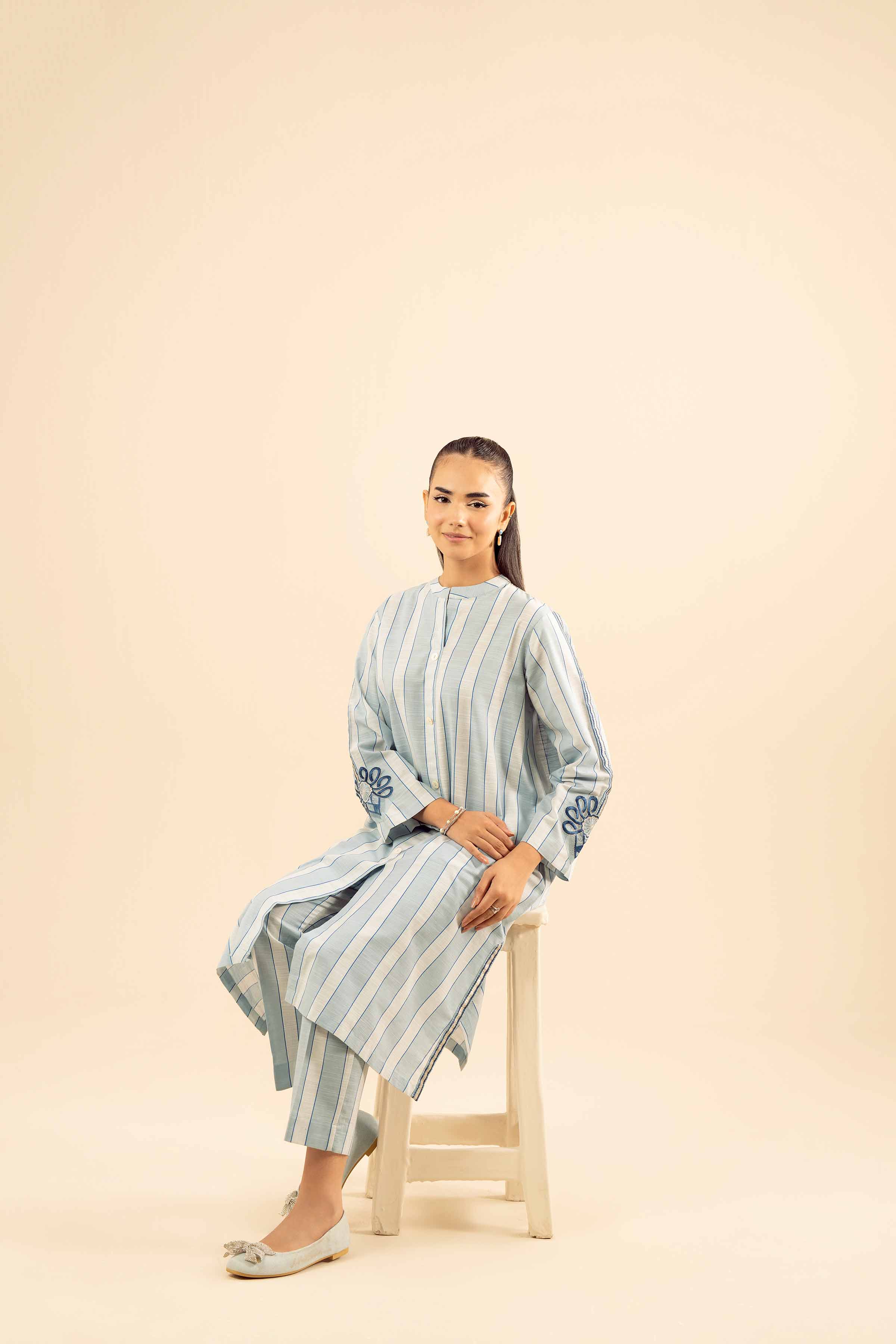 2 Piece - Embroidered Suit - PW25-225