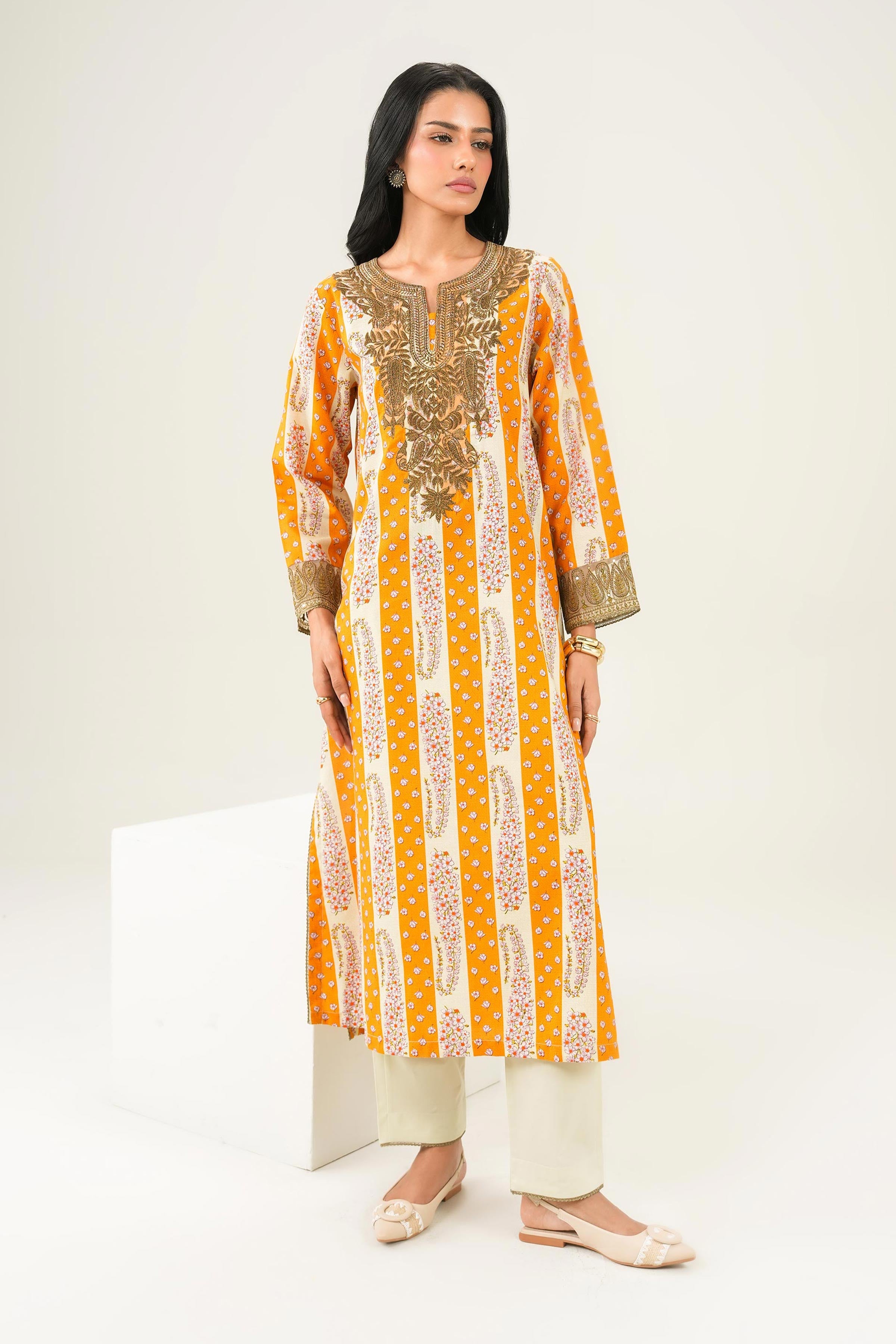 2 Piece - Printed Embroidered Suit - PW25-281