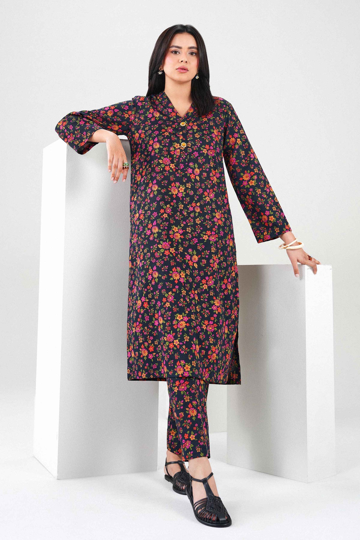 2 Piece - Printed Embroidered Suit - PW25-294