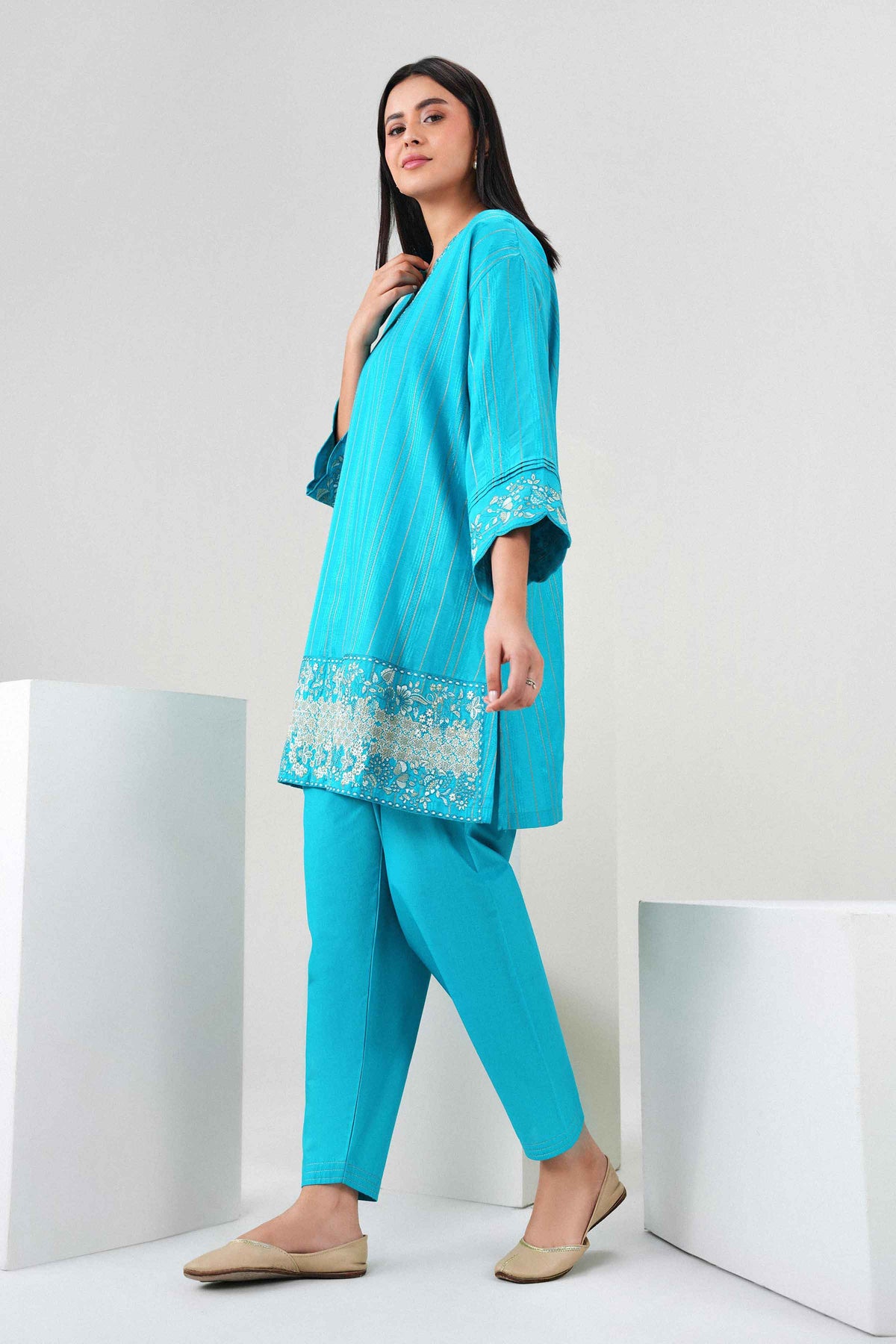 2 Piece - Embroidered Suit - PW25-368