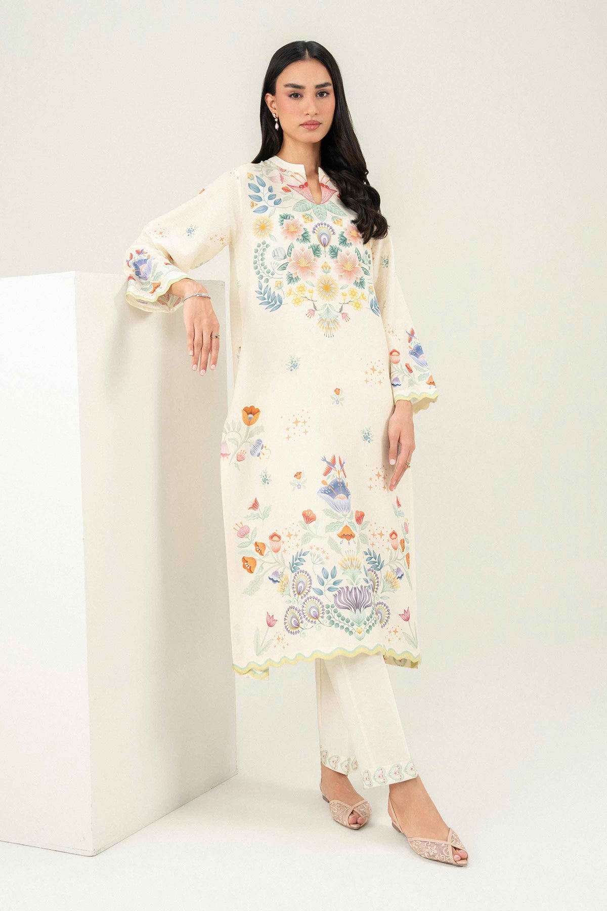 2 Piece - Embroidered Suit - PW25-389