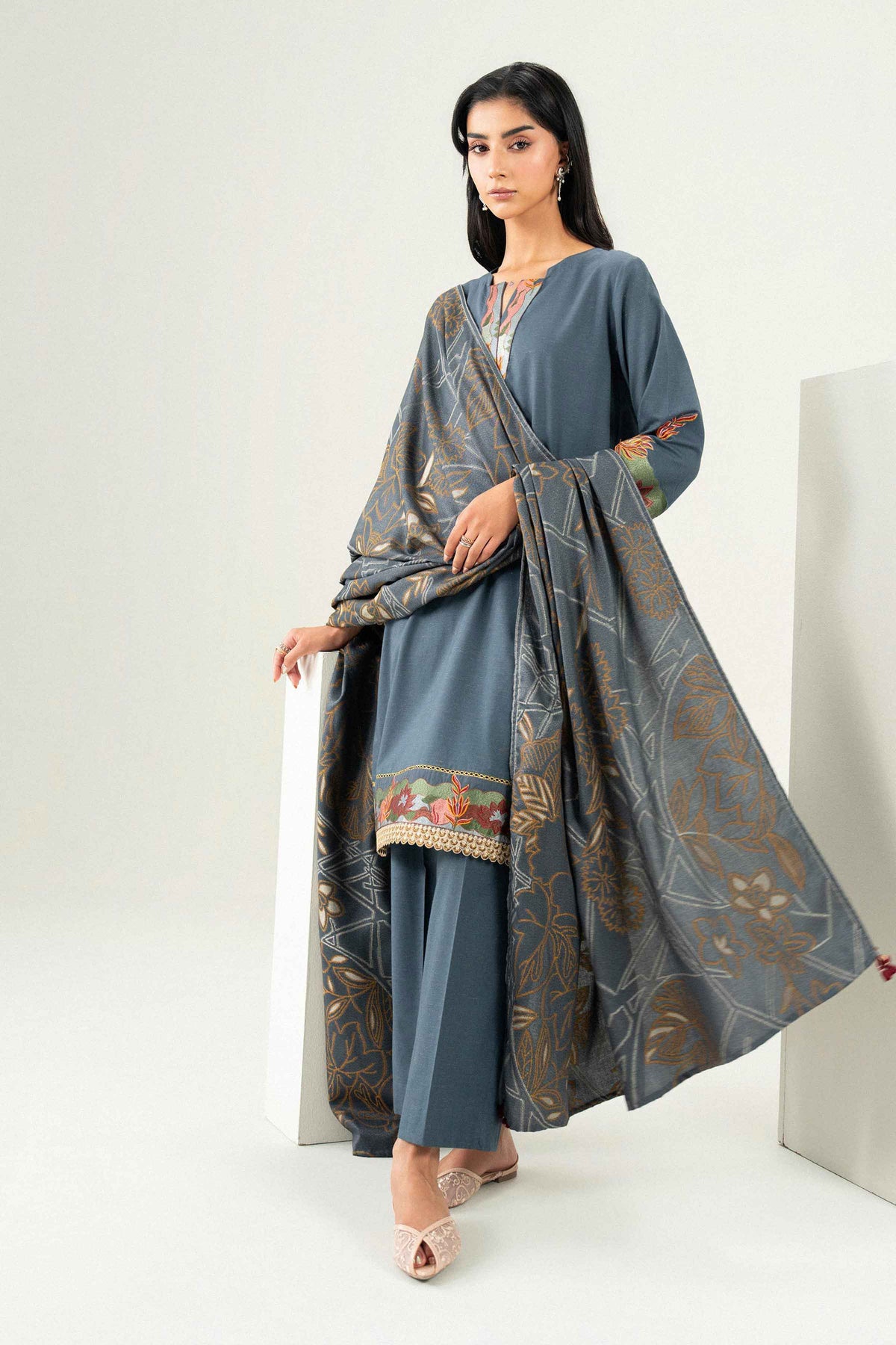 3 Piece - Embroidered Suit - PW25-462