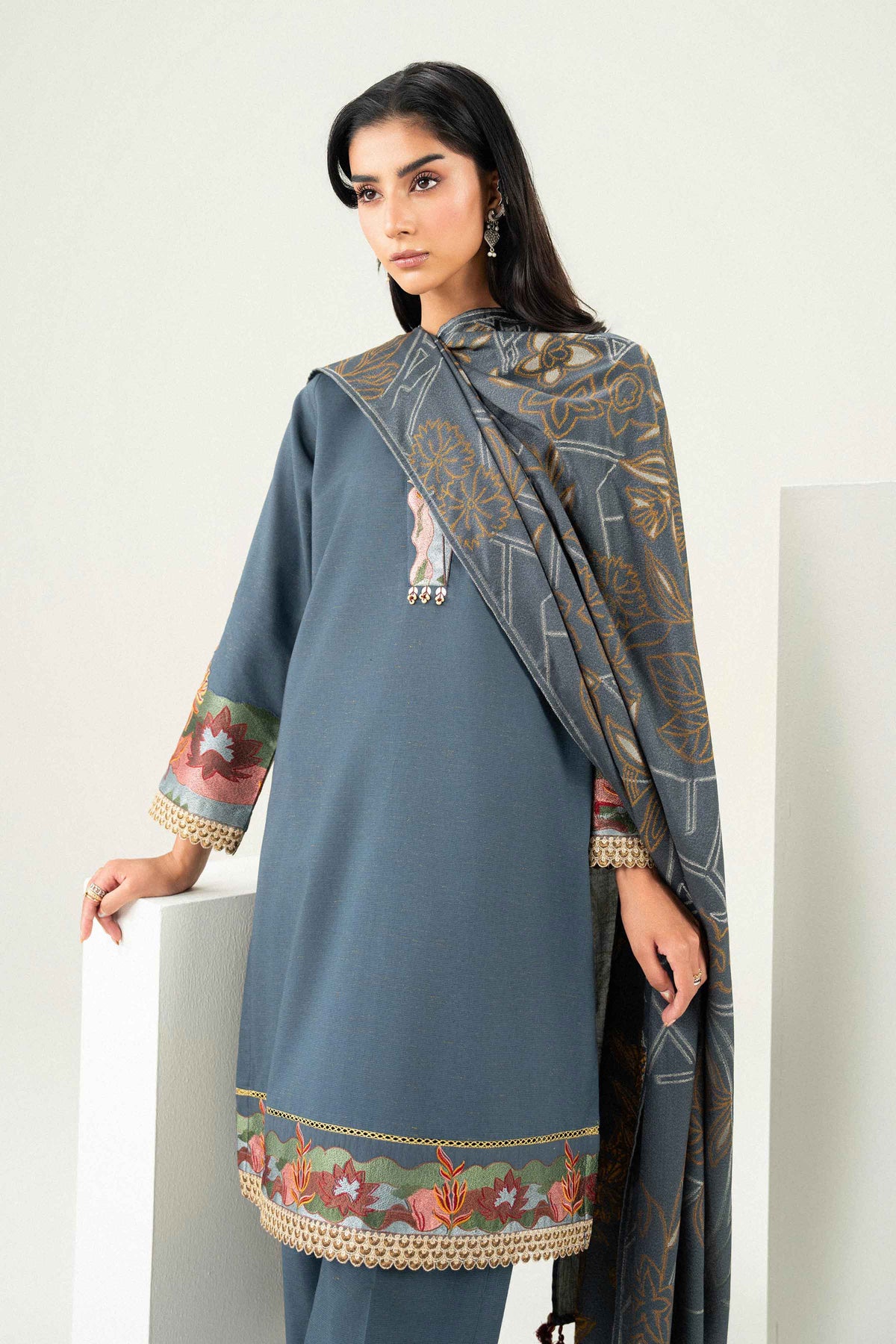 3 Piece - Embroidered Suit - PW25-462