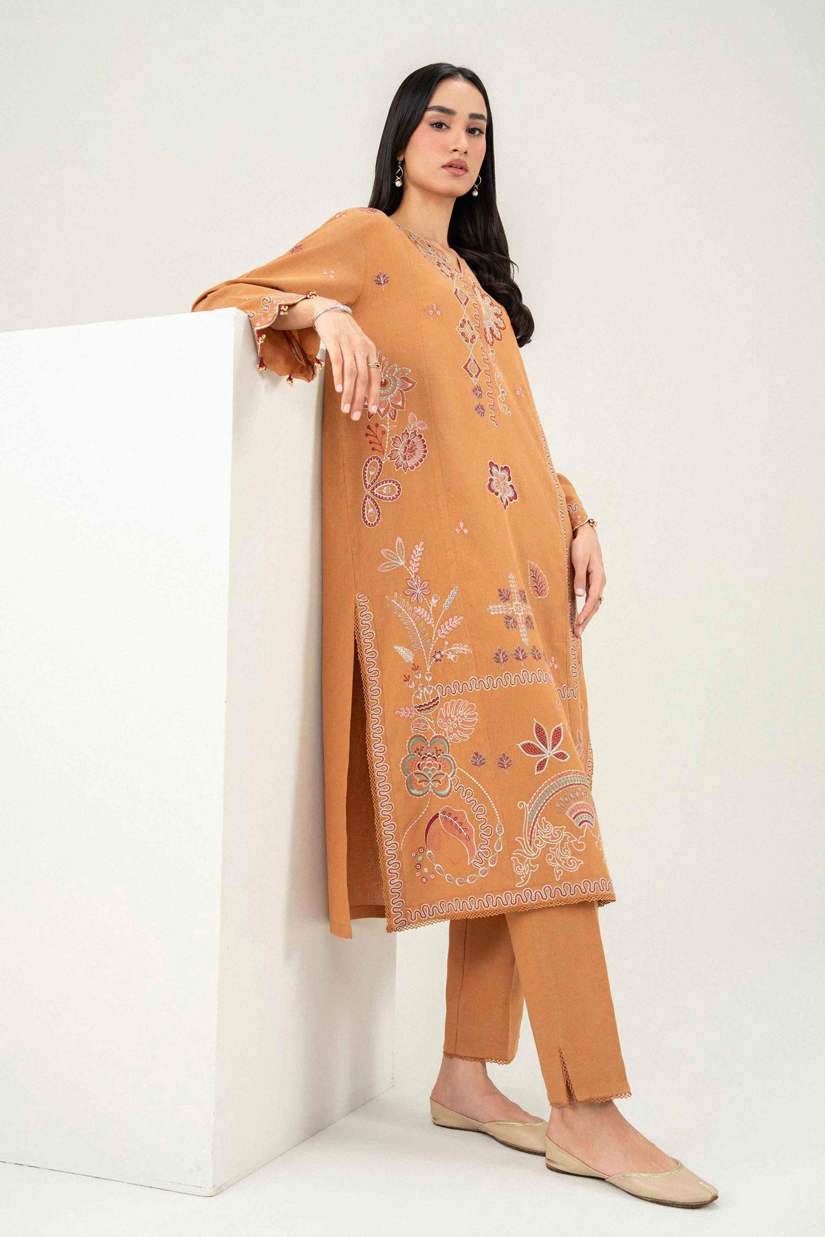 2 Piece - Embroidered Suit - PW25-481