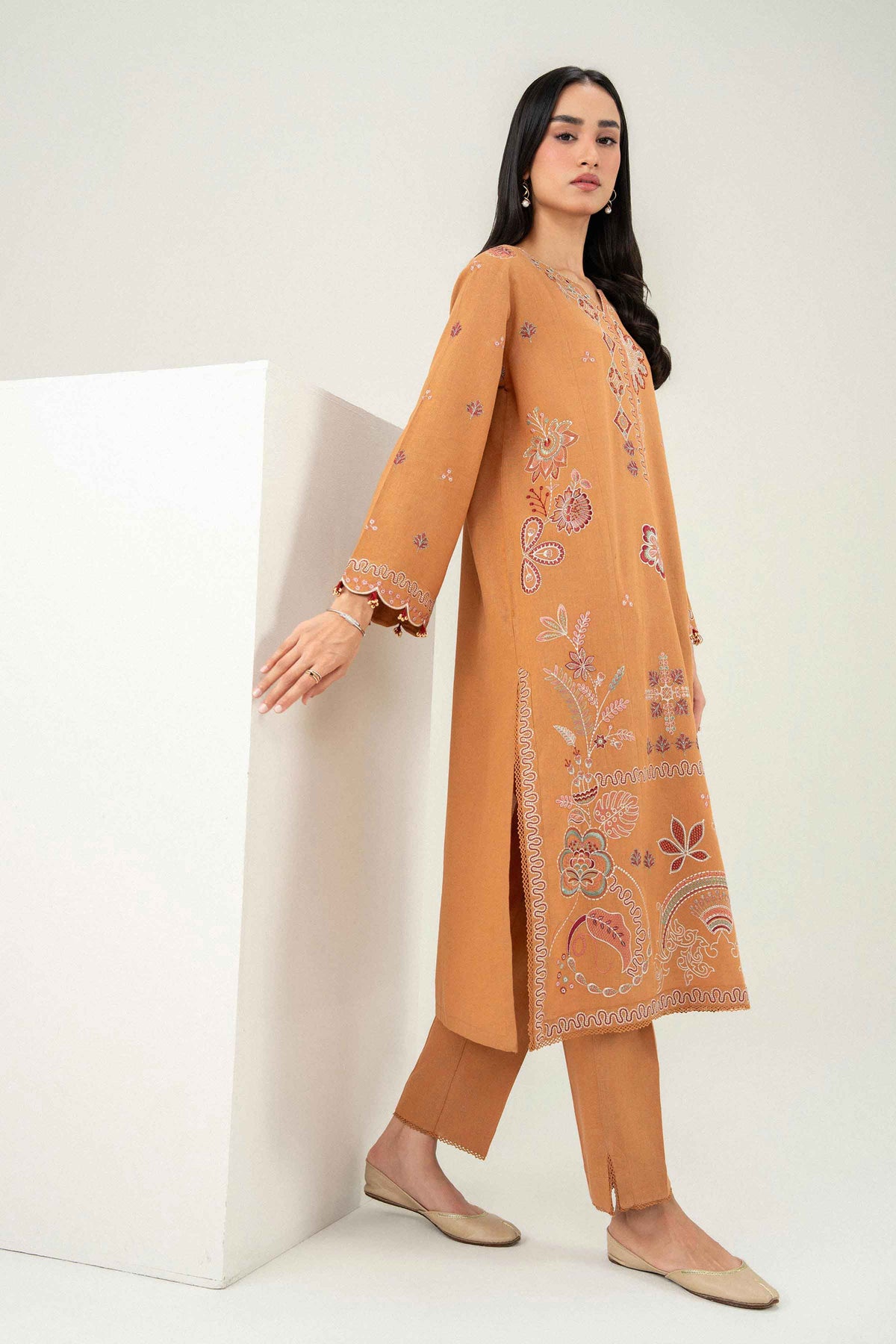 2 Piece - Embroidered Suit - PW25-481