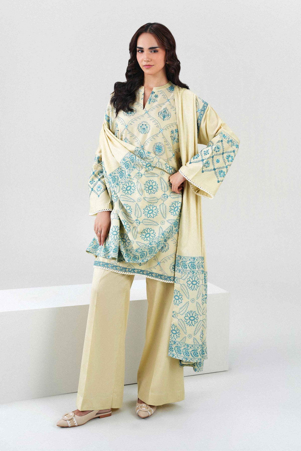 3 Piece - Embroidered Suit - PW25-502