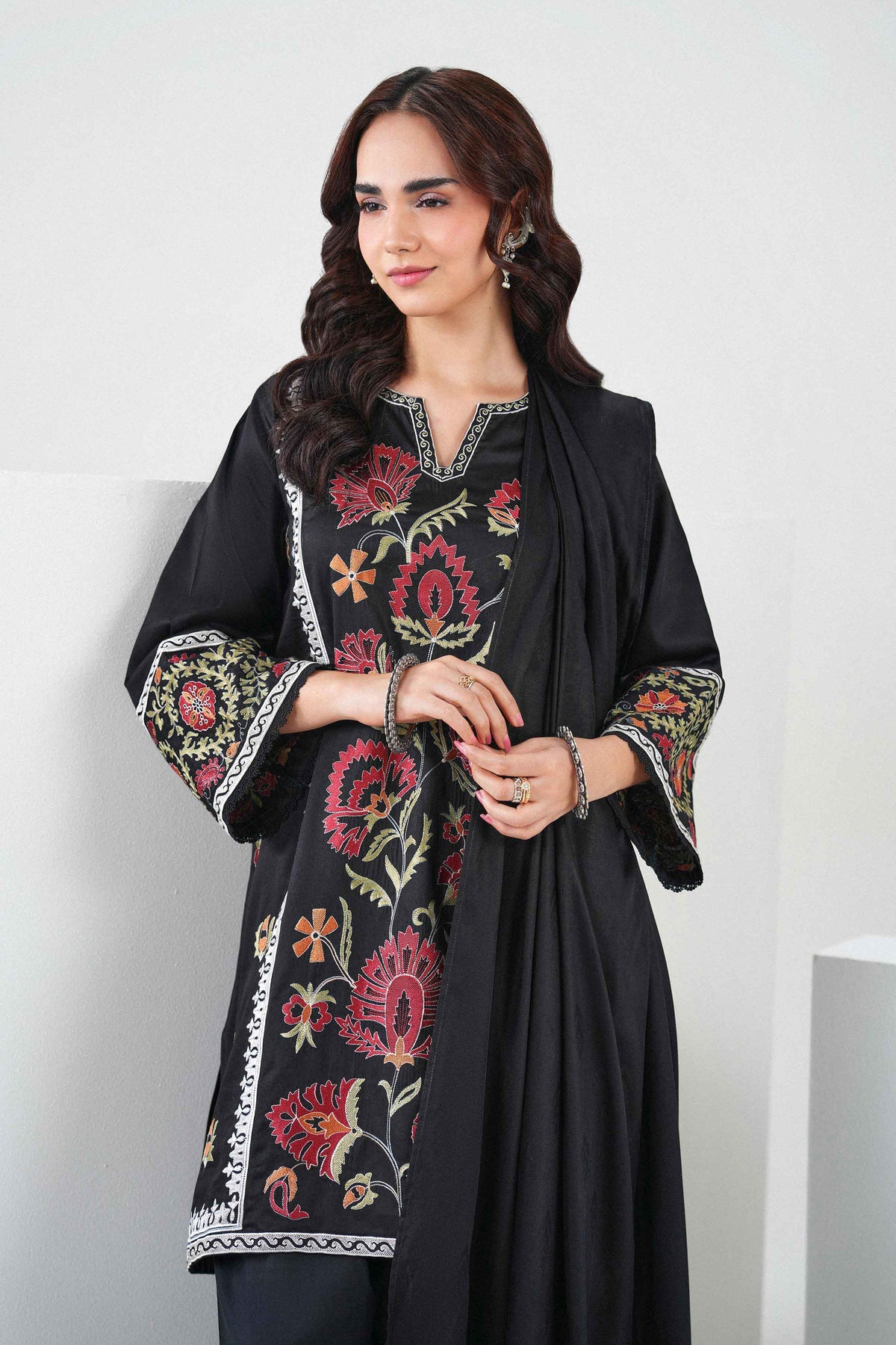 3 Piece - Embroidered Suit - PW25-504