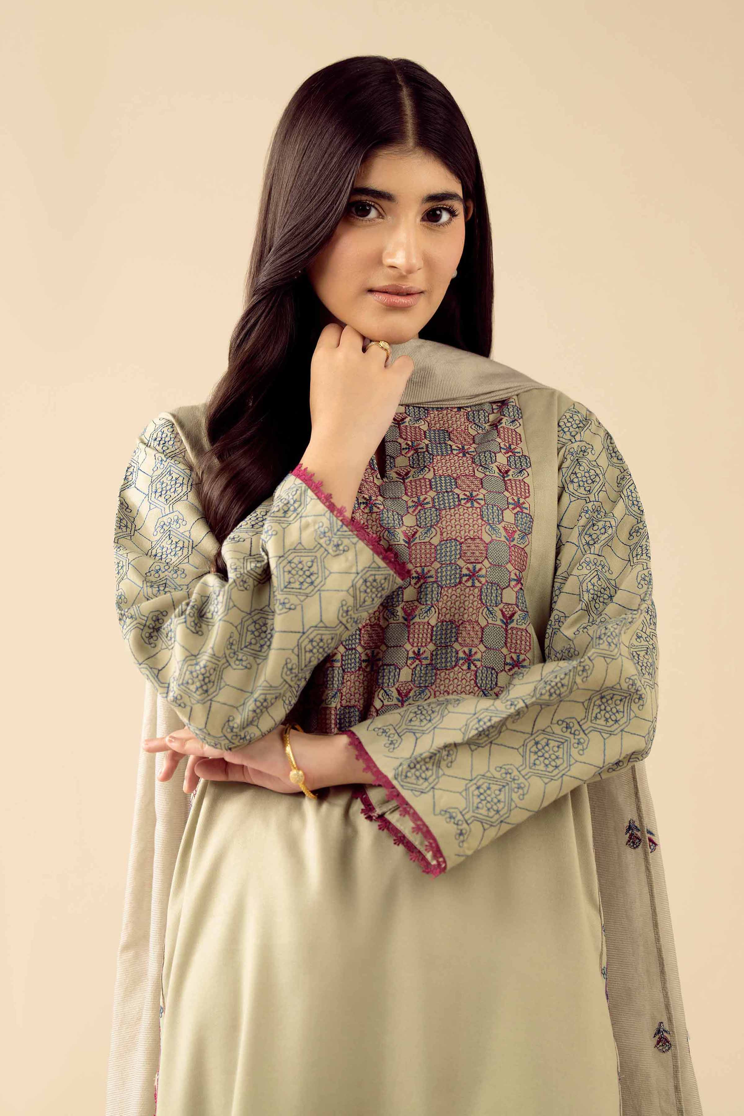 2 Piece - Embroidered Suit - PW25-77