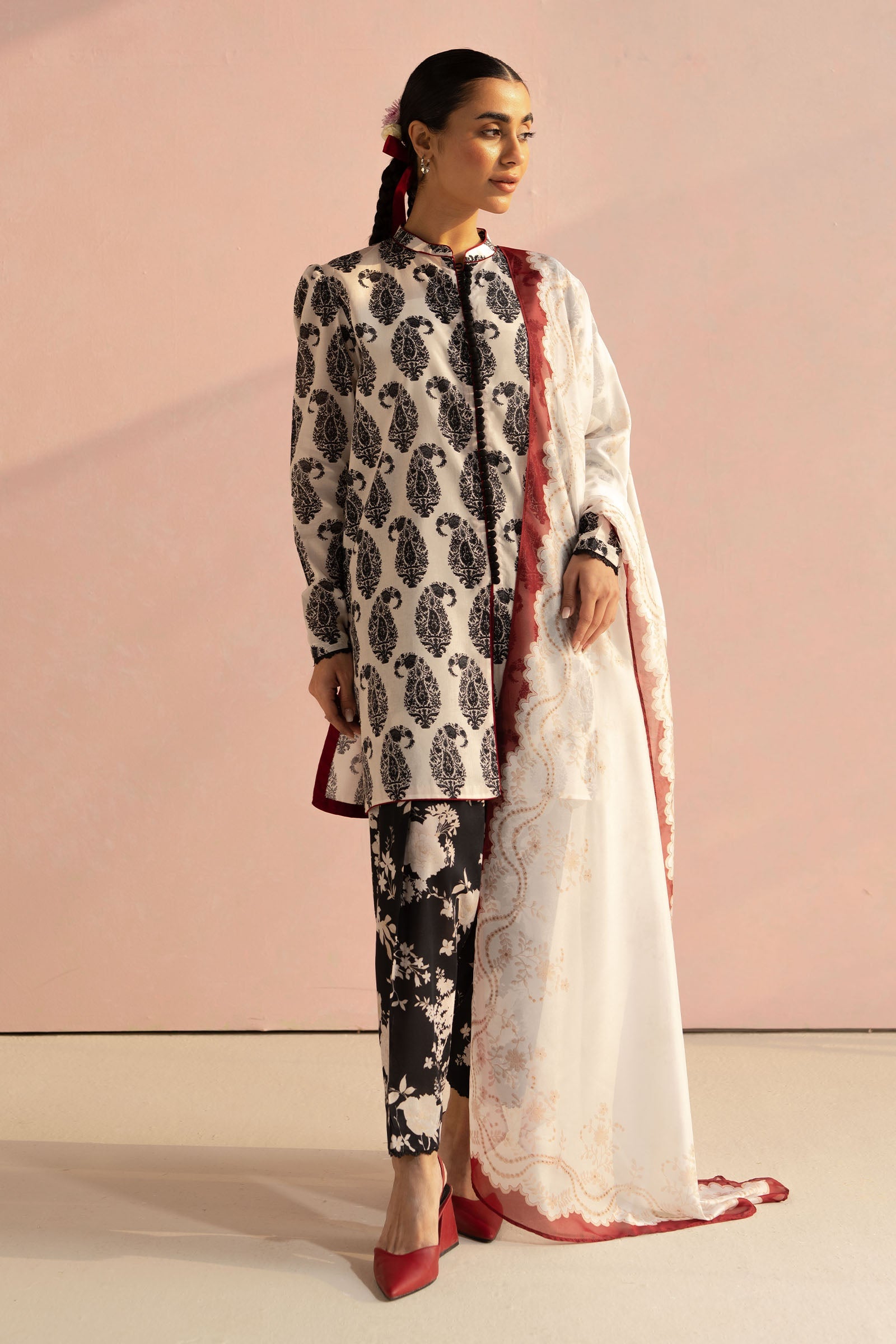 https://cdn.shopify.com/s/files/1/0886/3957/0230/files/Paisley-6A.jpg?v=1738141117