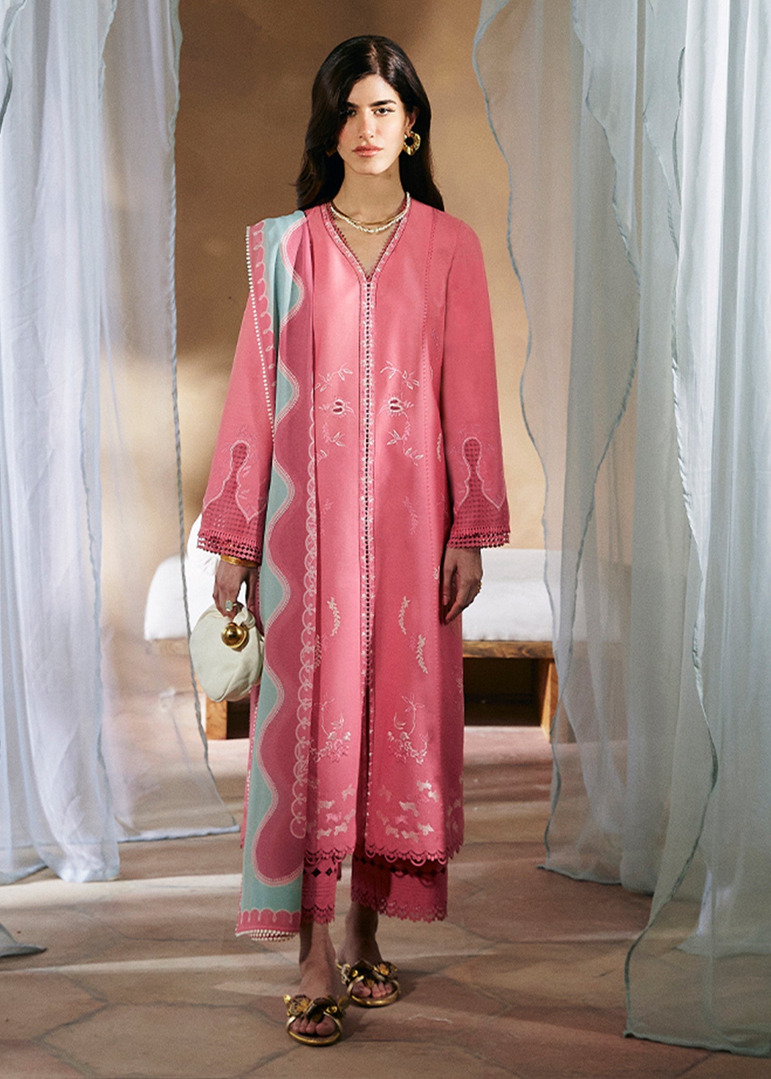 https://cdn.shopify.com/s/files/1/1146/5868/files/Pink02.jpg?v=1715952200